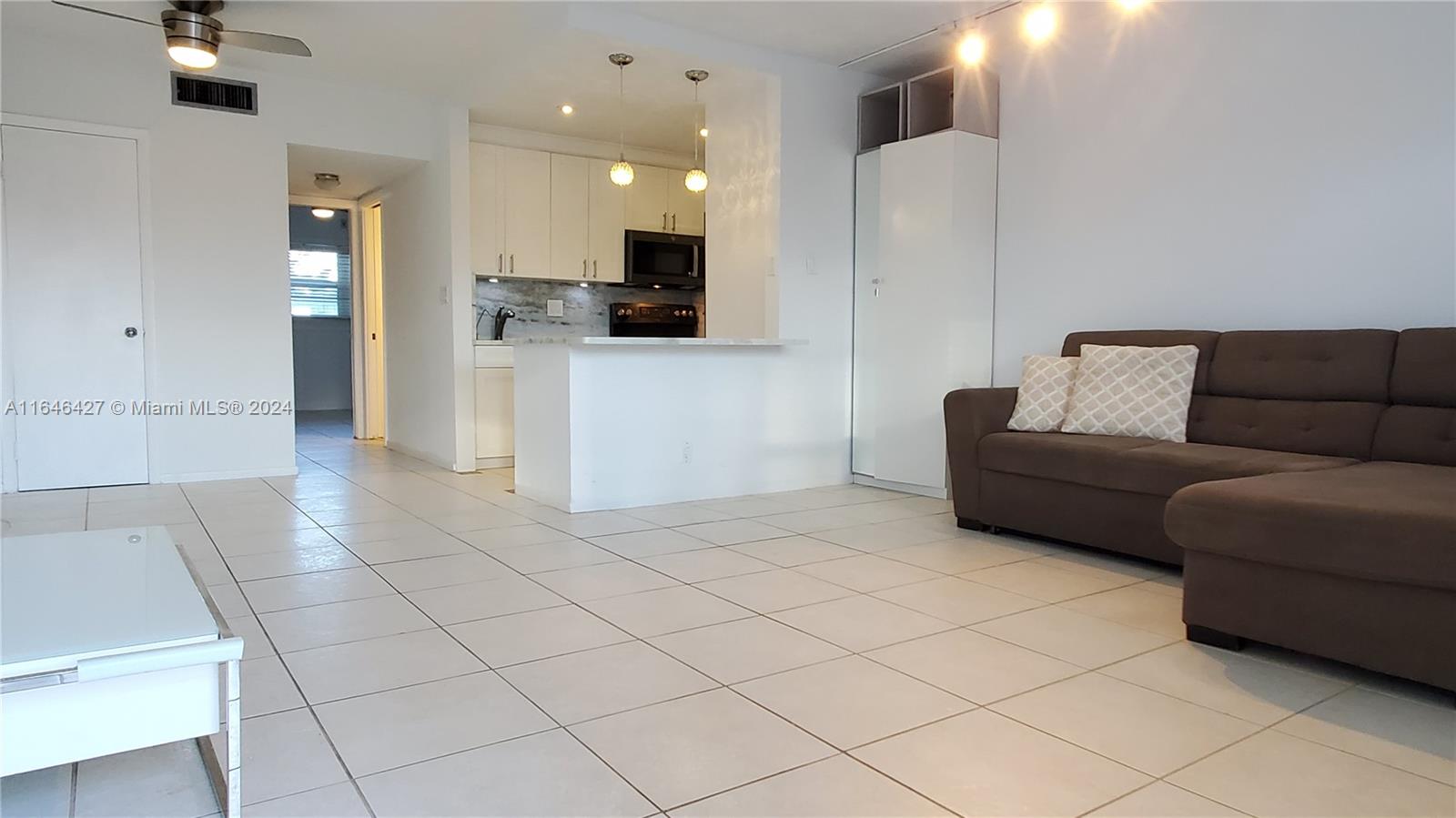 ENVOY NORTH CONDO - Residential Lease