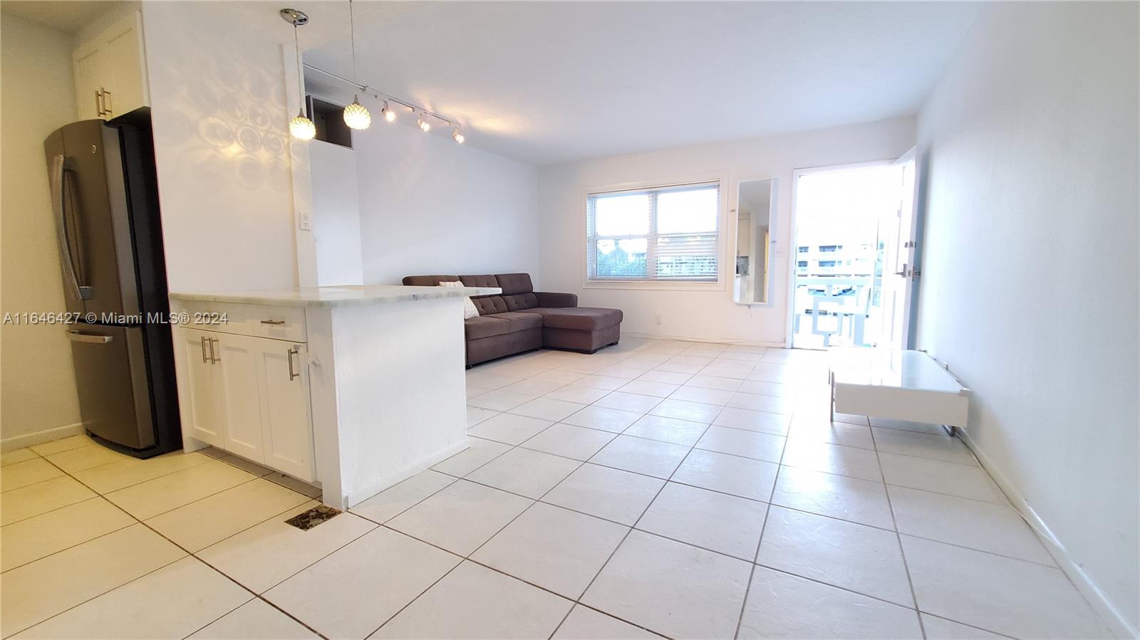 ENVOY NORTH CONDO - Residential Lease