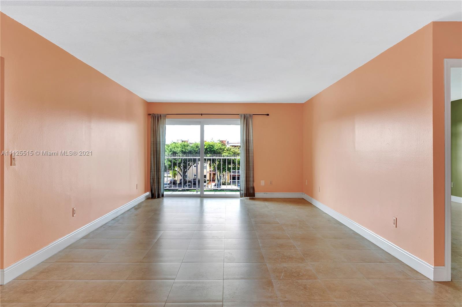 KINGS CREEK SO CONDO - Residential