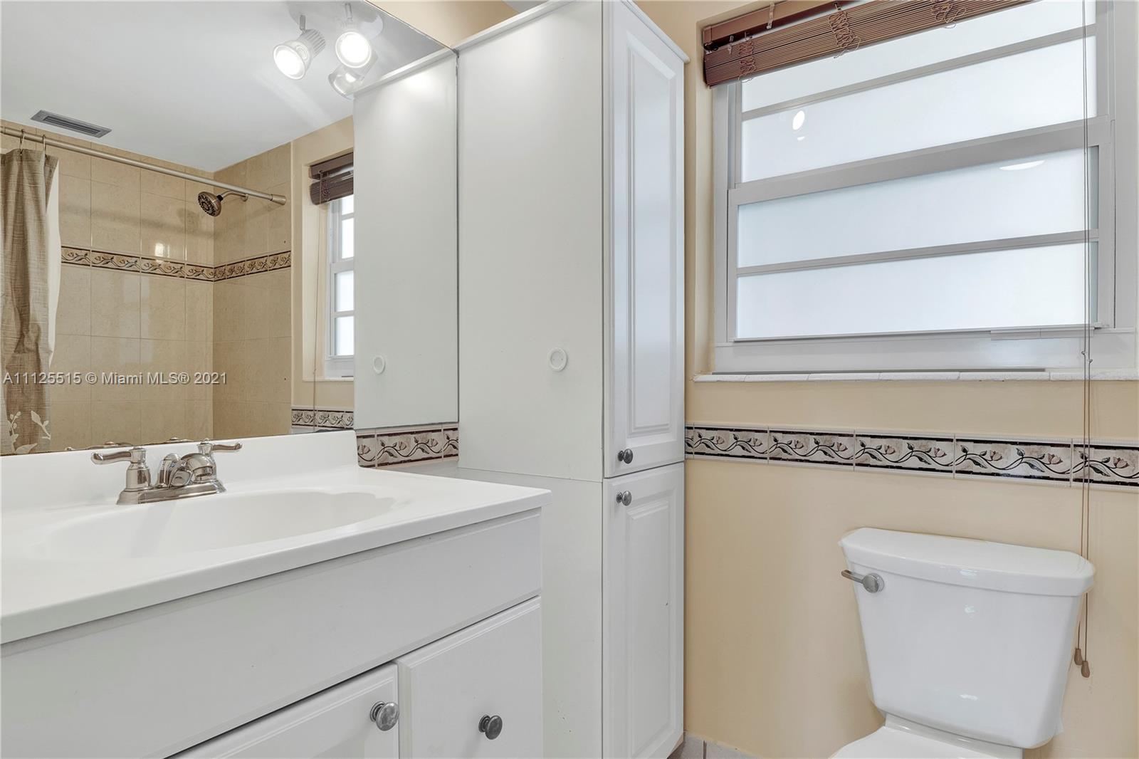 KINGS CREEK SO CONDO - Residential