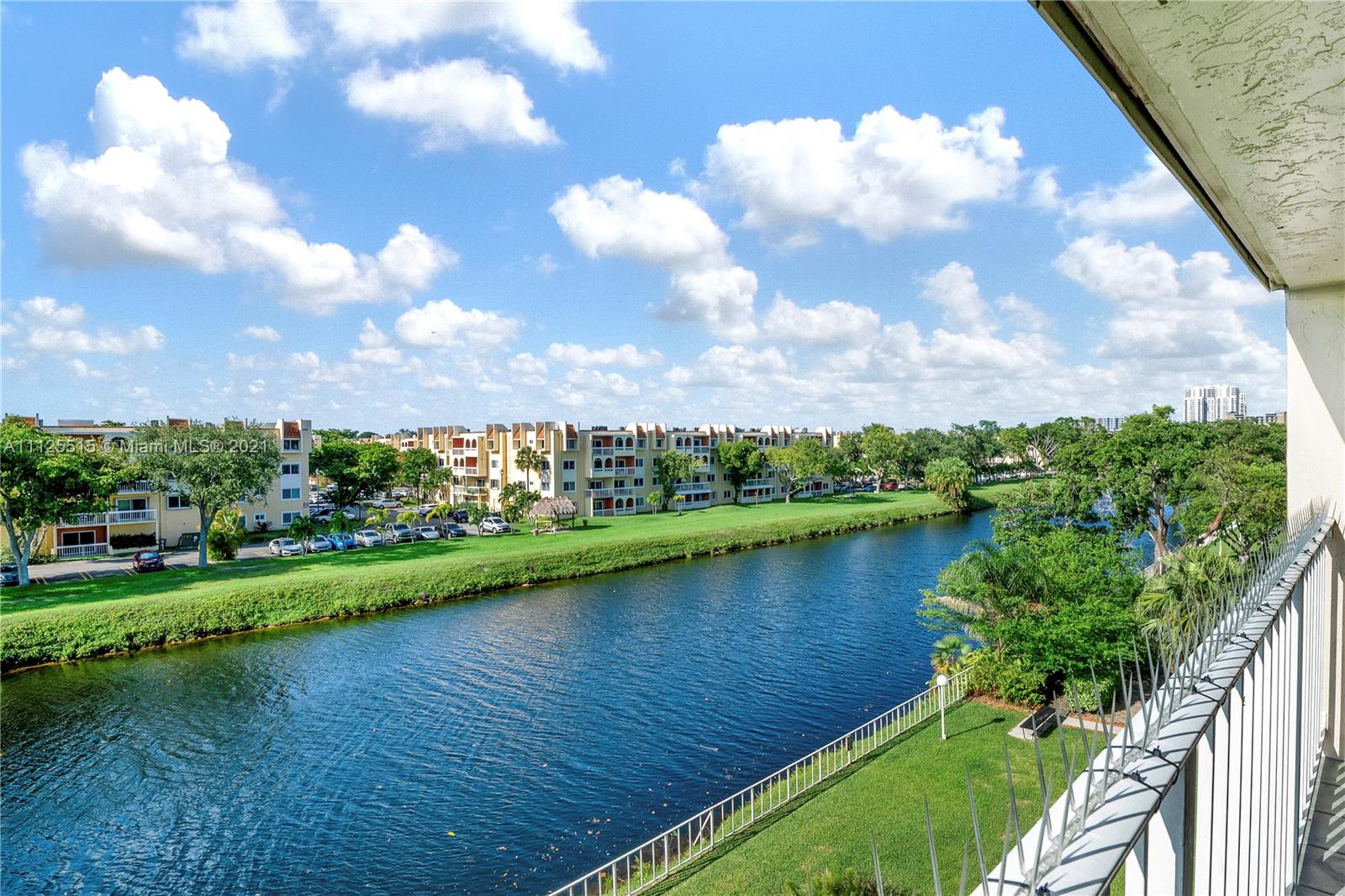 KINGS CREEK SO CONDO - Residential