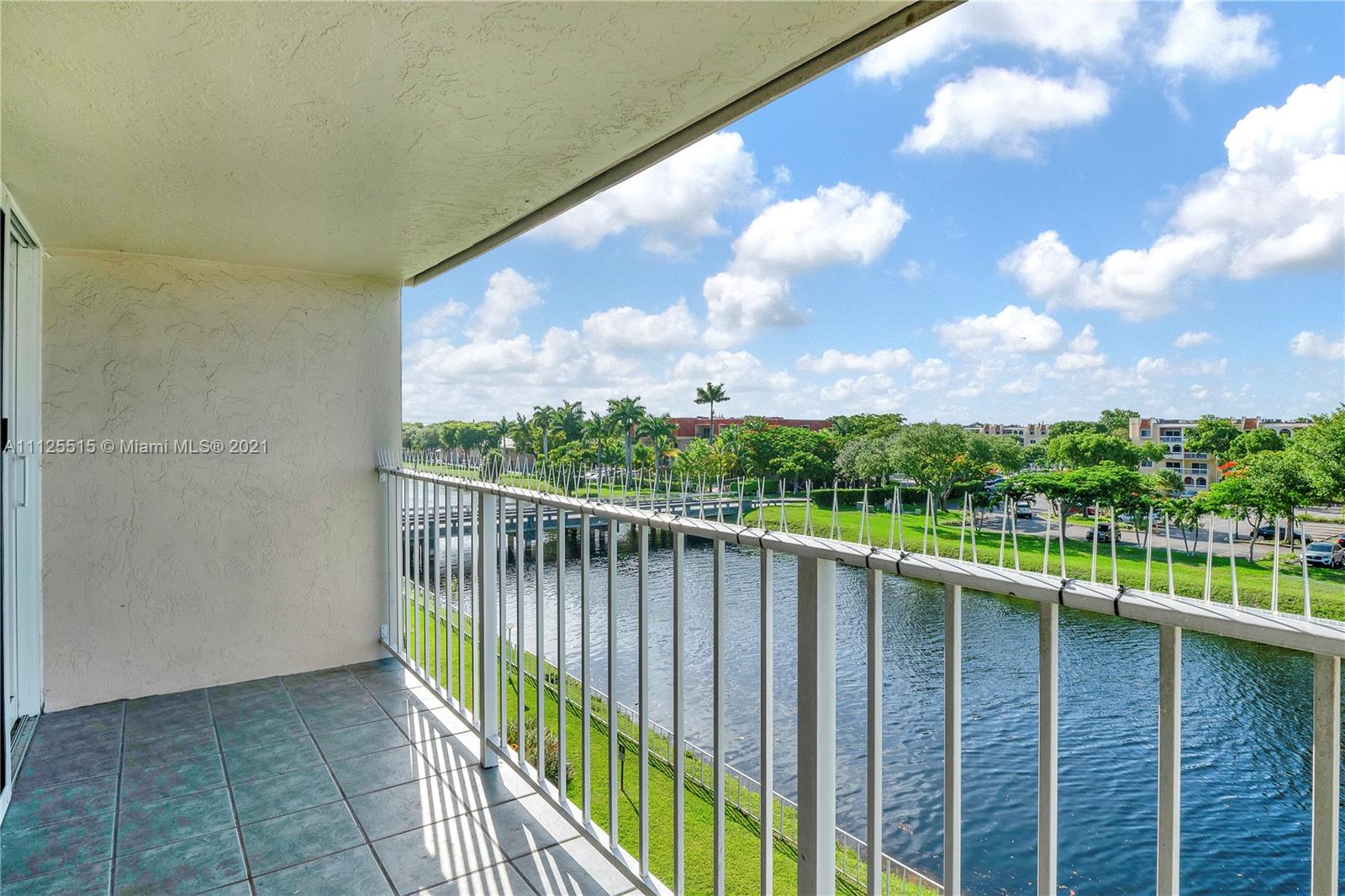 KINGS CREEK SO CONDO - Residential