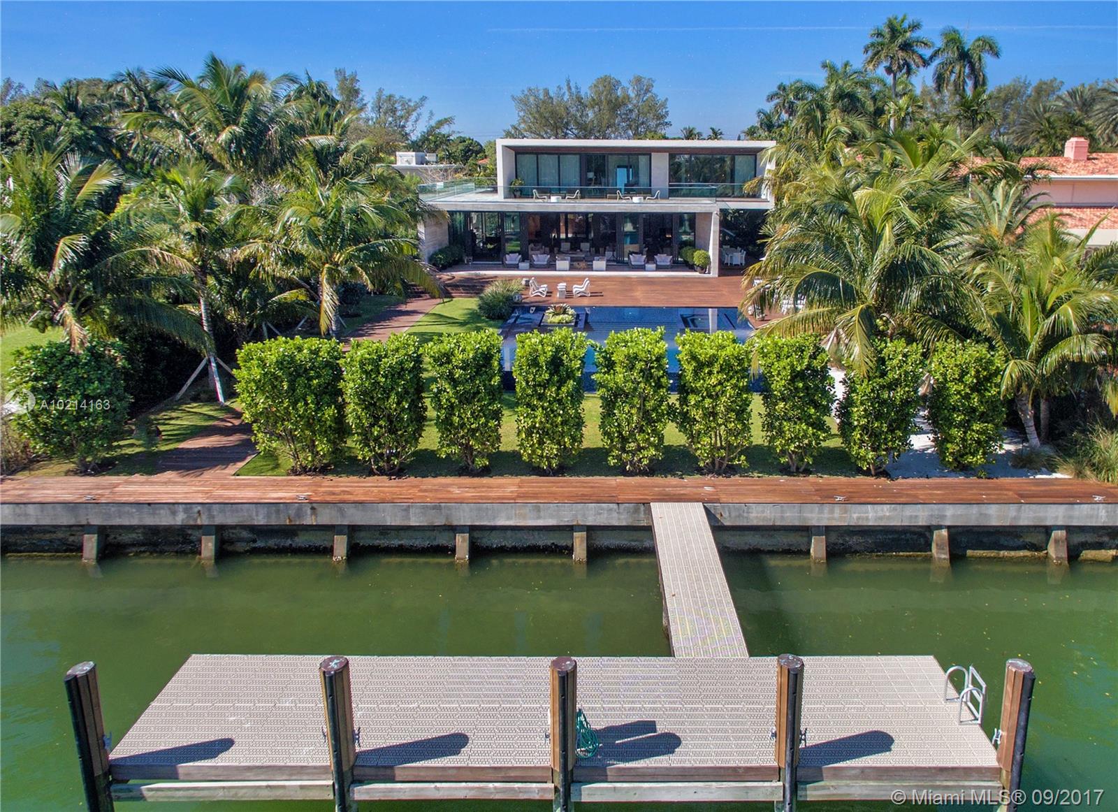 Flamingo Bay 01 - Residential