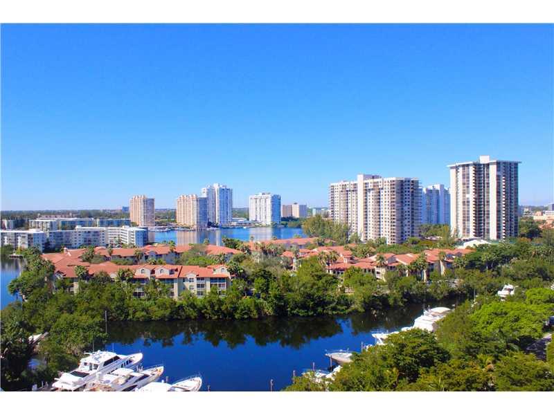 BELLINI@ WILLIAMS ISLA - Residential Lease