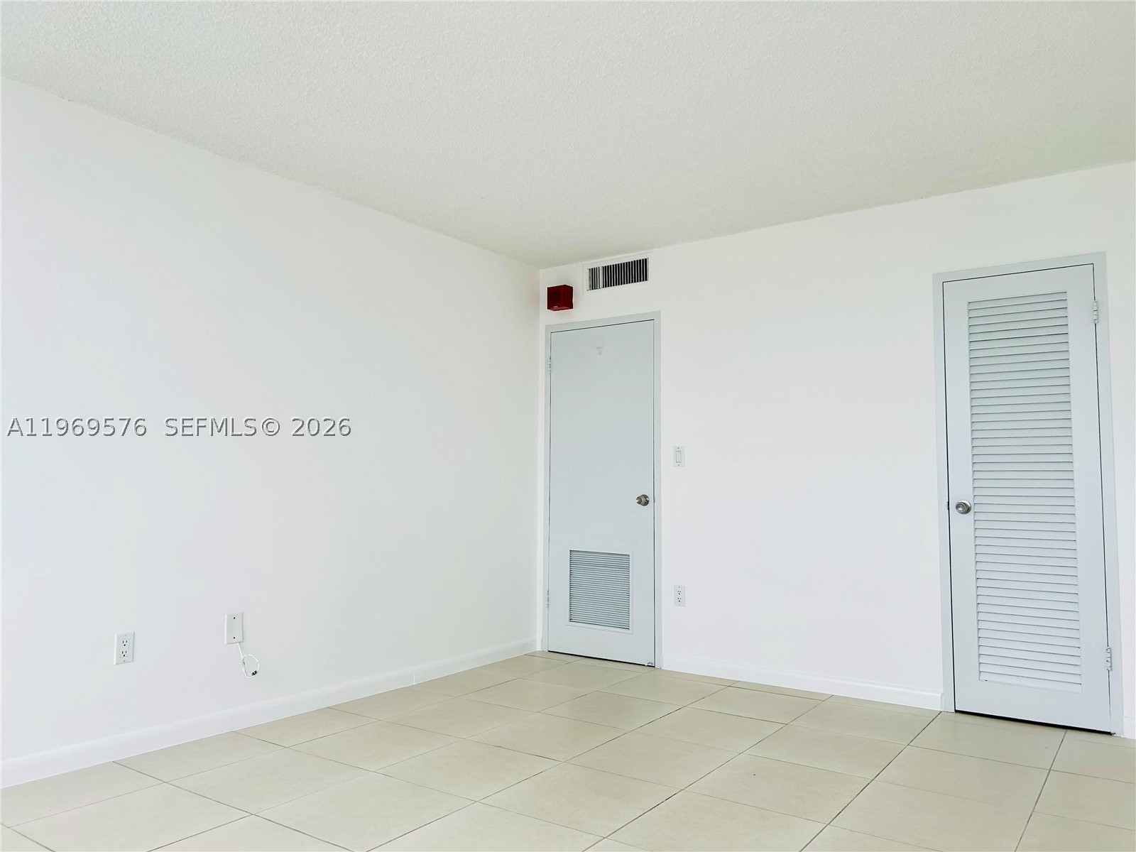 KENNEDY HOUSE CONDO - Residential