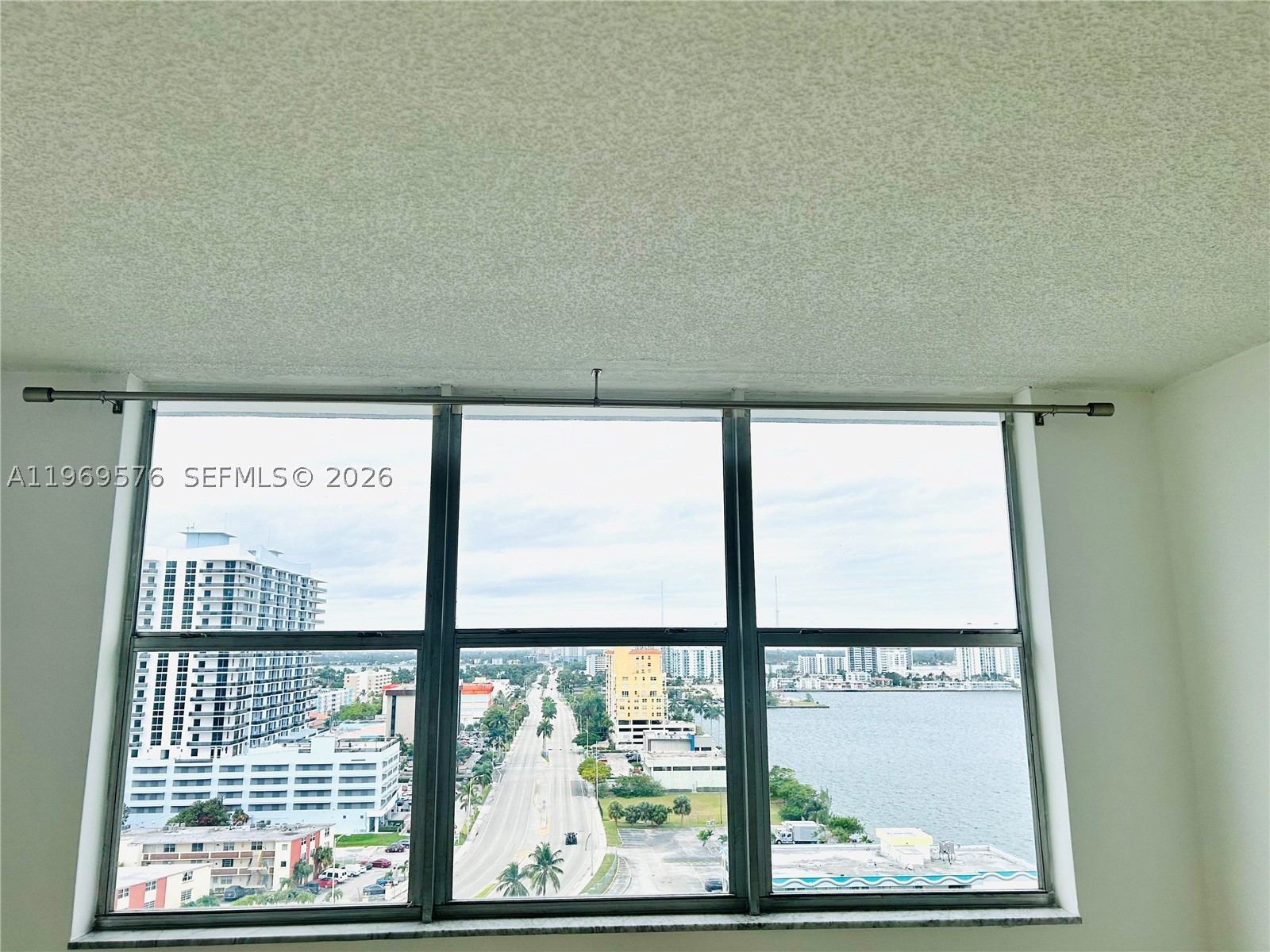 KENNEDY HOUSE CONDO - Residential