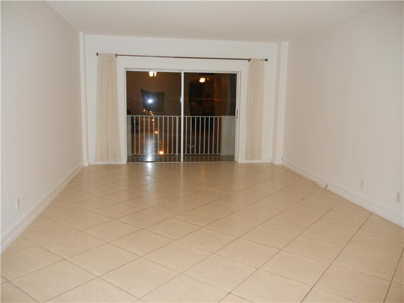 ISLAND PLACE AT NORTH BAY - Residential Lease