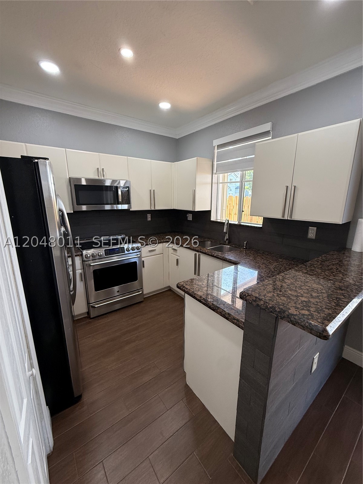 SHOMA VILLAS II AT COUNTR - Residential