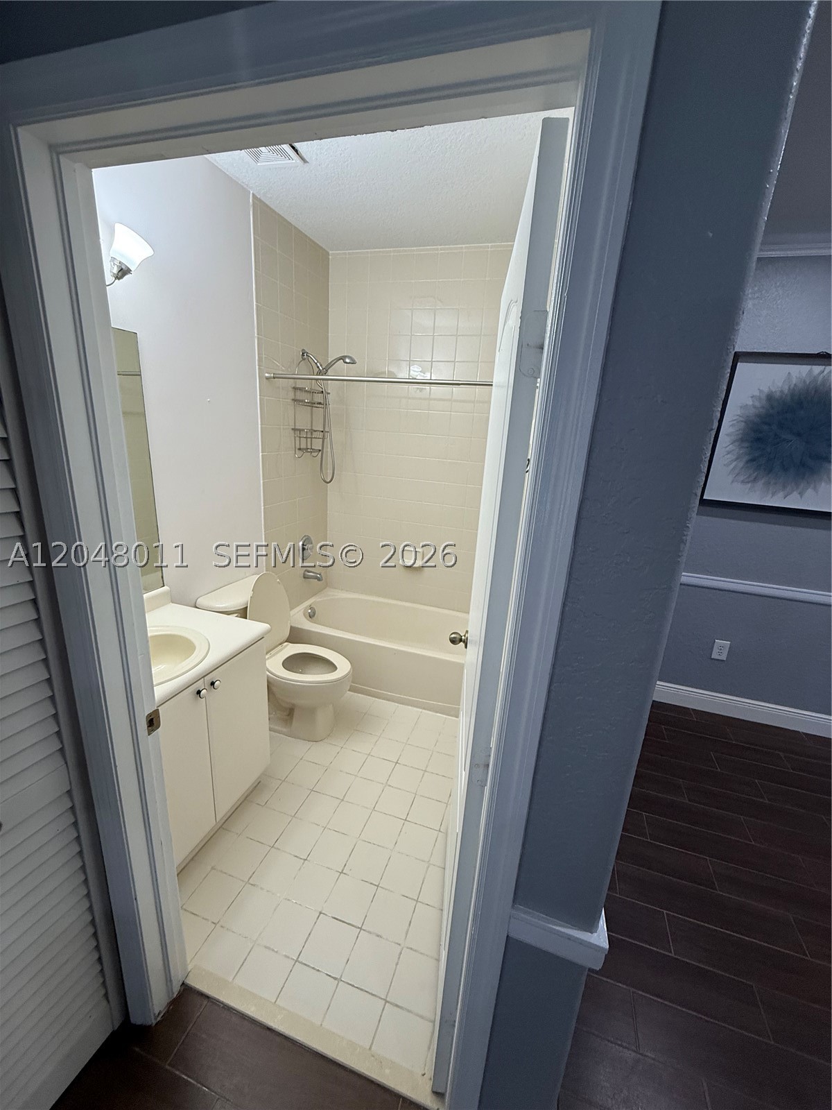 SHOMA VILLAS II AT COUNTR - Residential