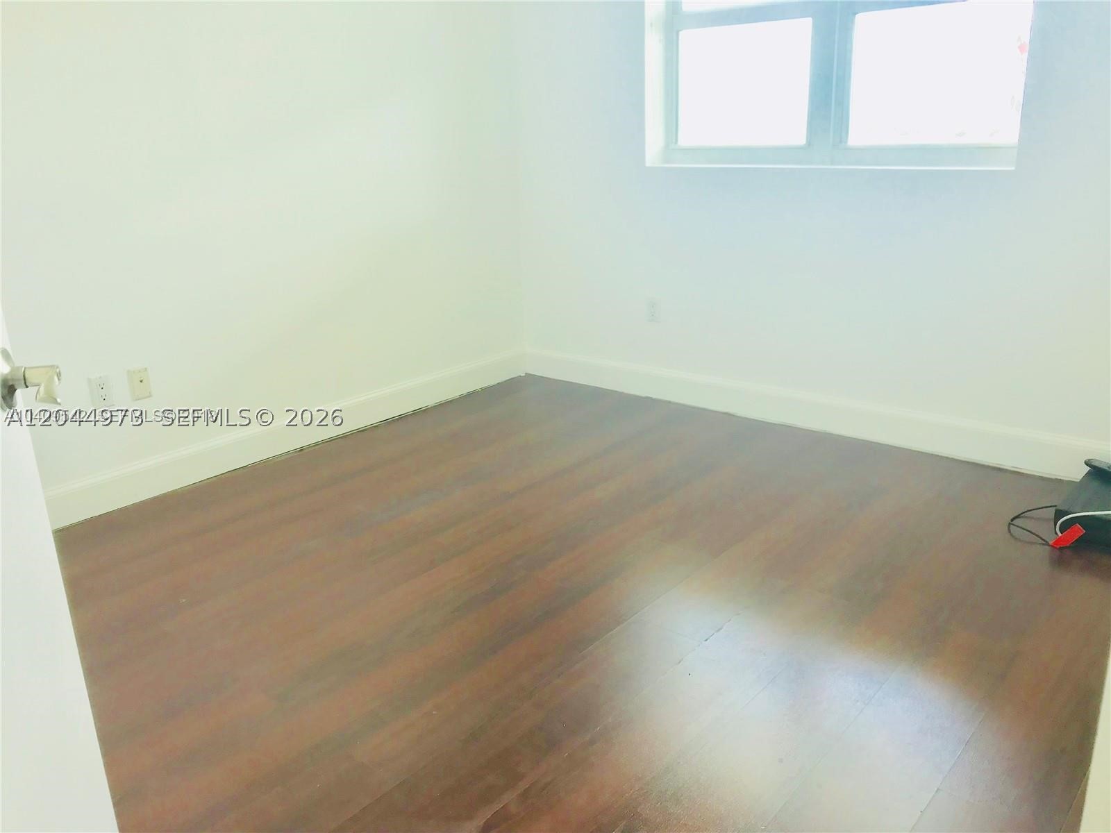 THE OAKS I CONDO - Residential Lease