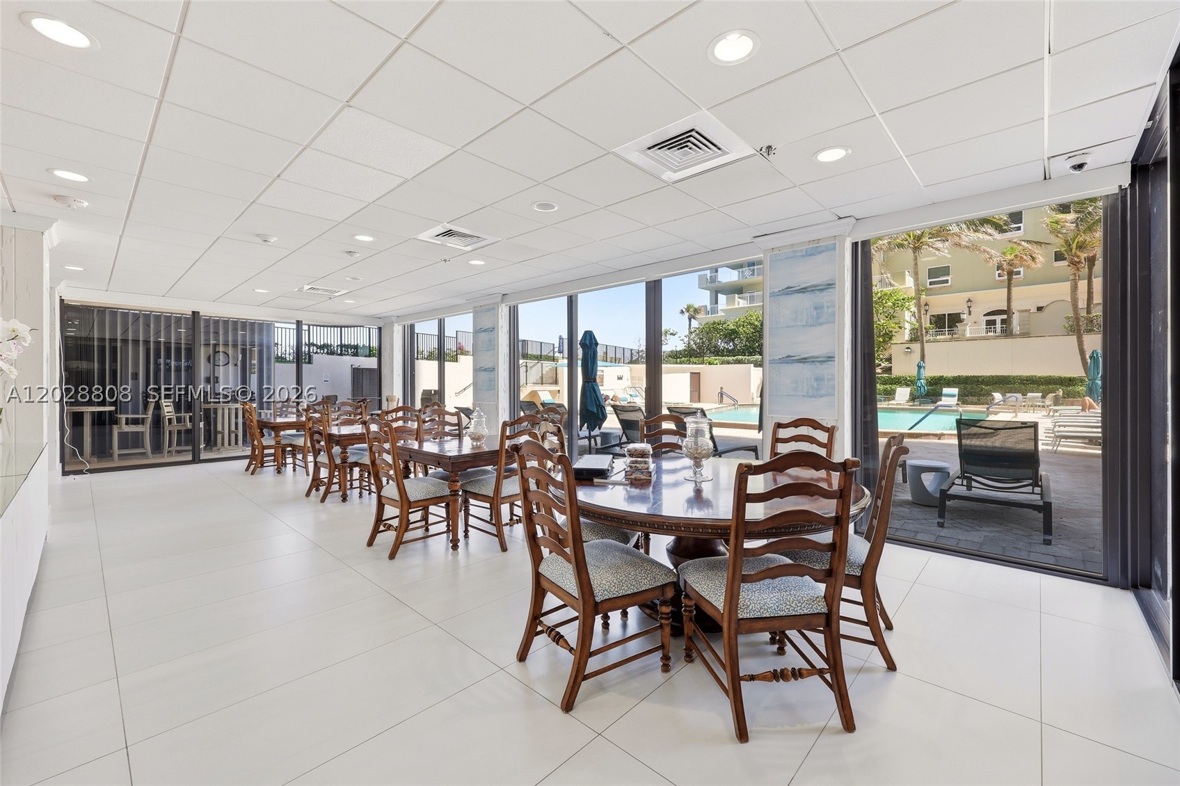 EASTPOINTE CONDO - Residential