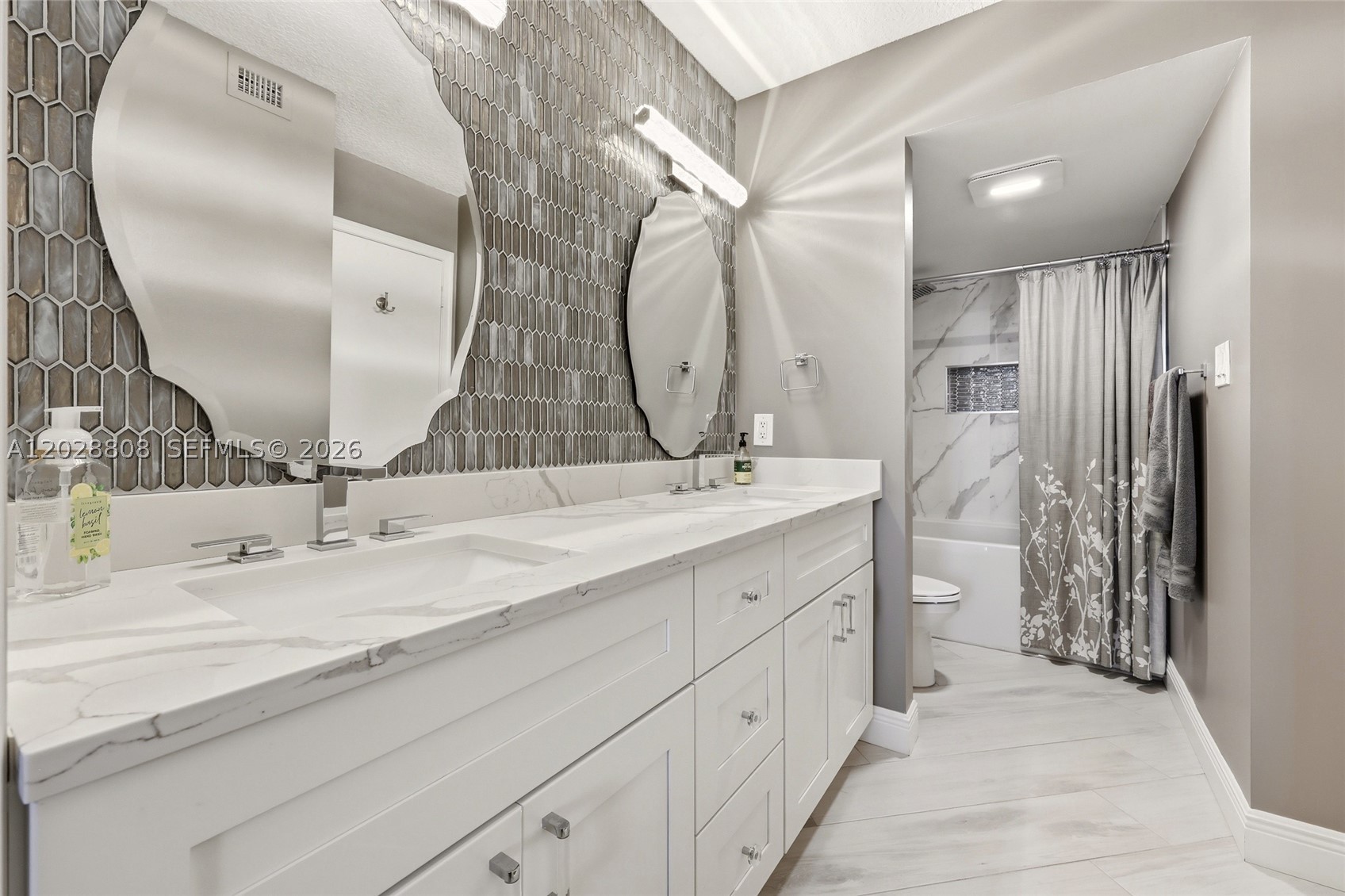 EASTPOINTE CONDO - Residential