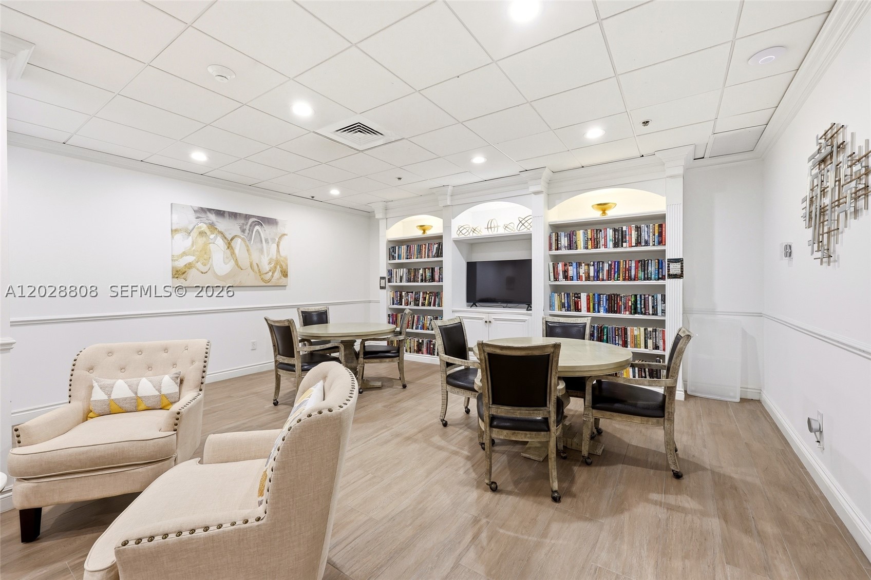 EASTPOINTE CONDO - Residential