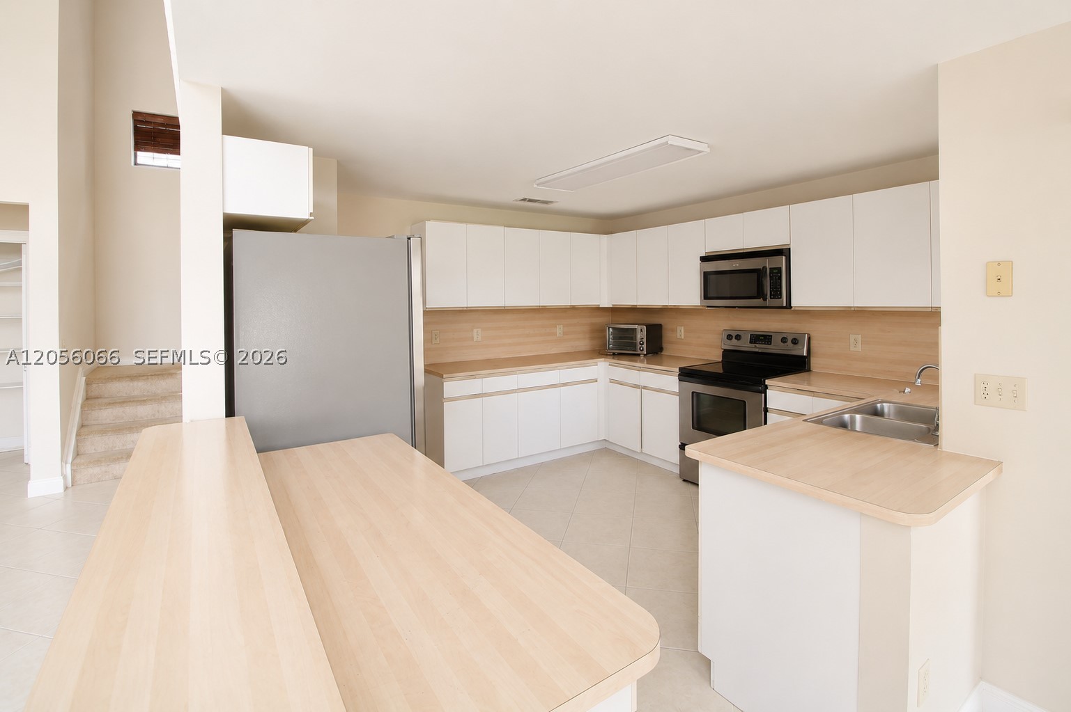 RIDGEVIEW LAKE ESTATES - Residential