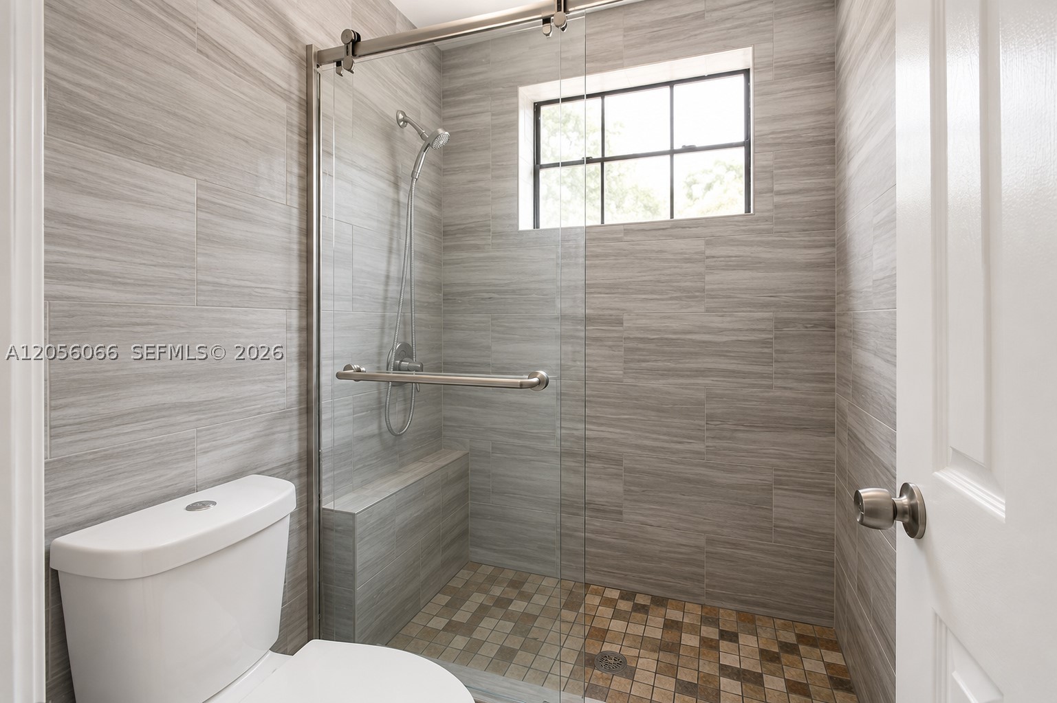 RIDGEVIEW LAKE ESTATES - Residential