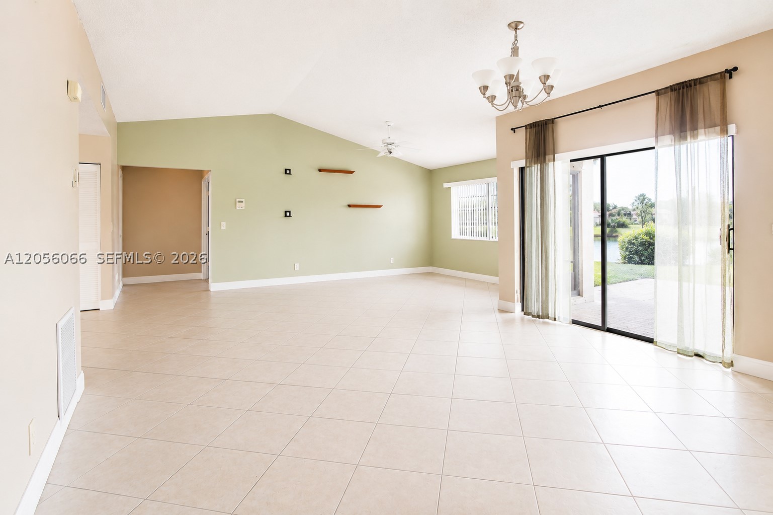 RIDGEVIEW LAKE ESTATES - Residential