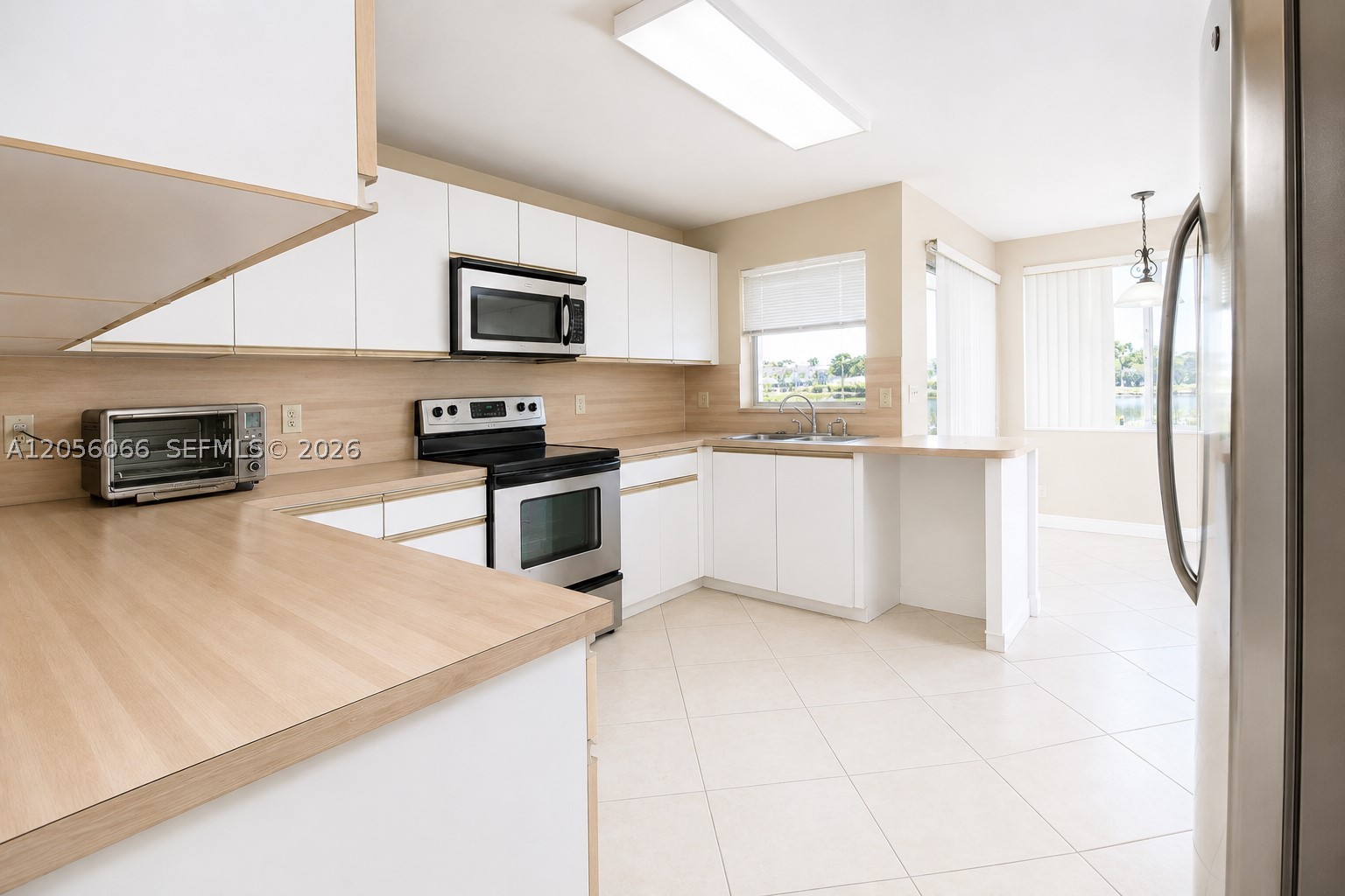 RIDGEVIEW LAKE ESTATES - Residential