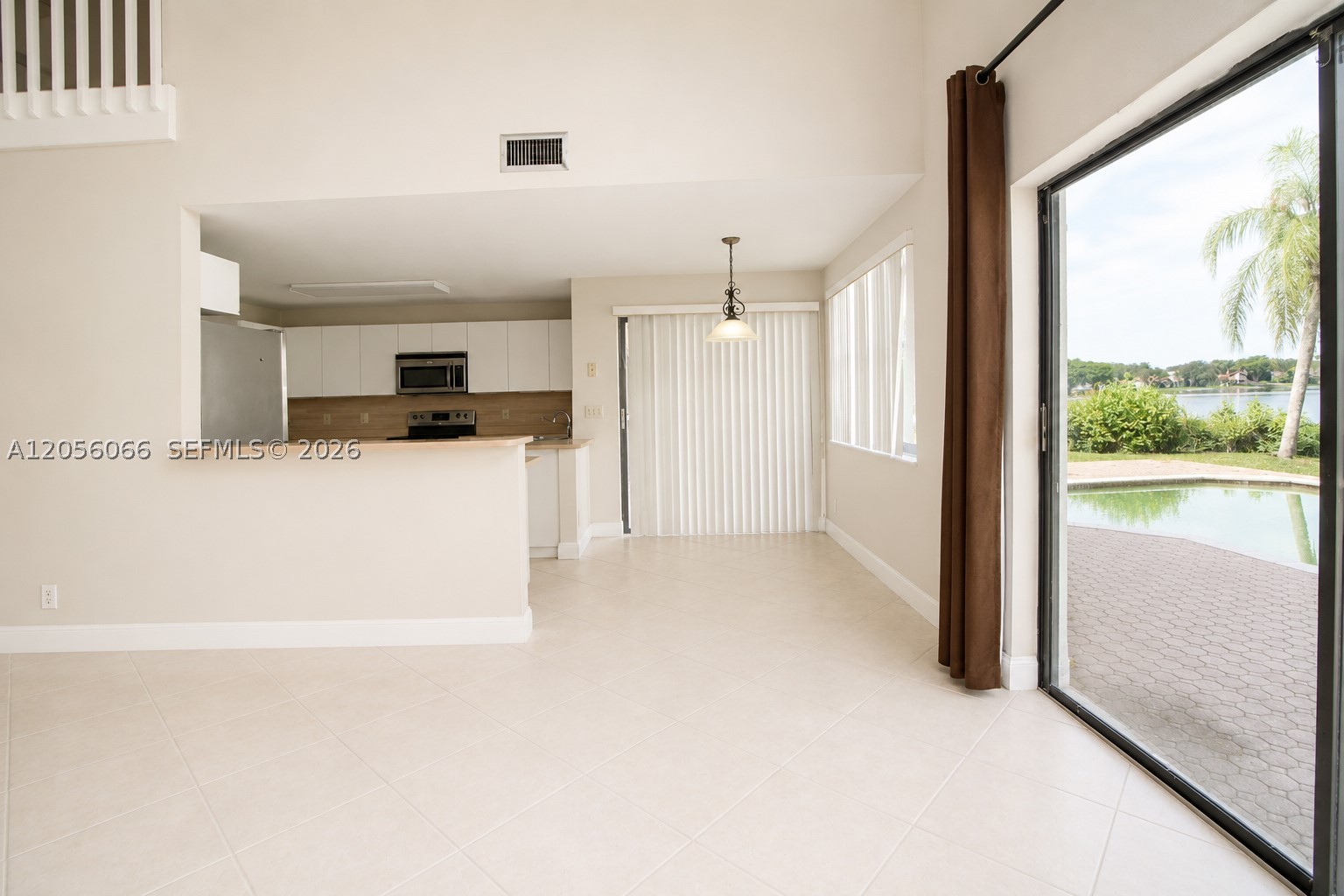 RIDGEVIEW LAKE ESTATES - Residential