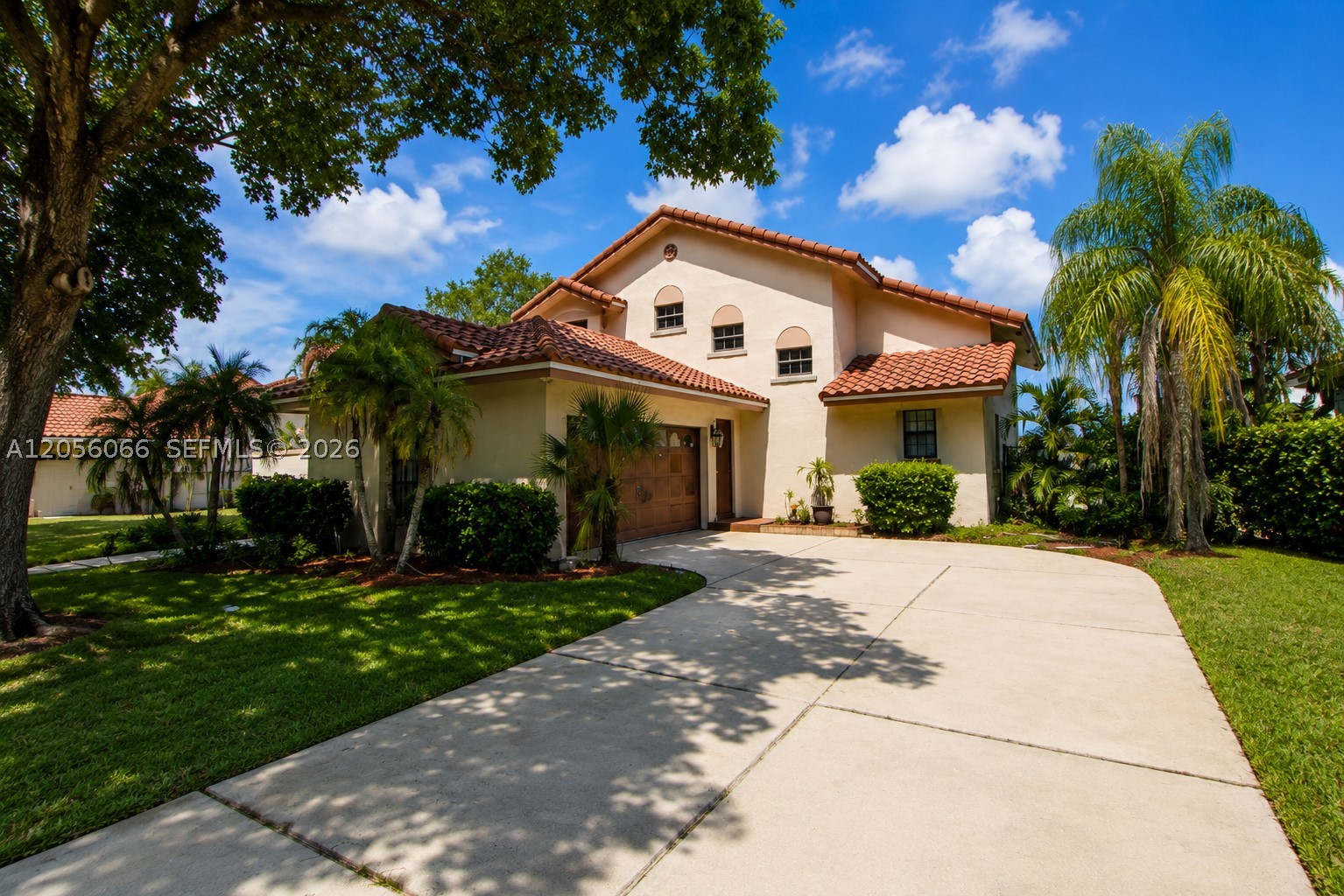 RIDGEVIEW LAKE ESTATES - Residential