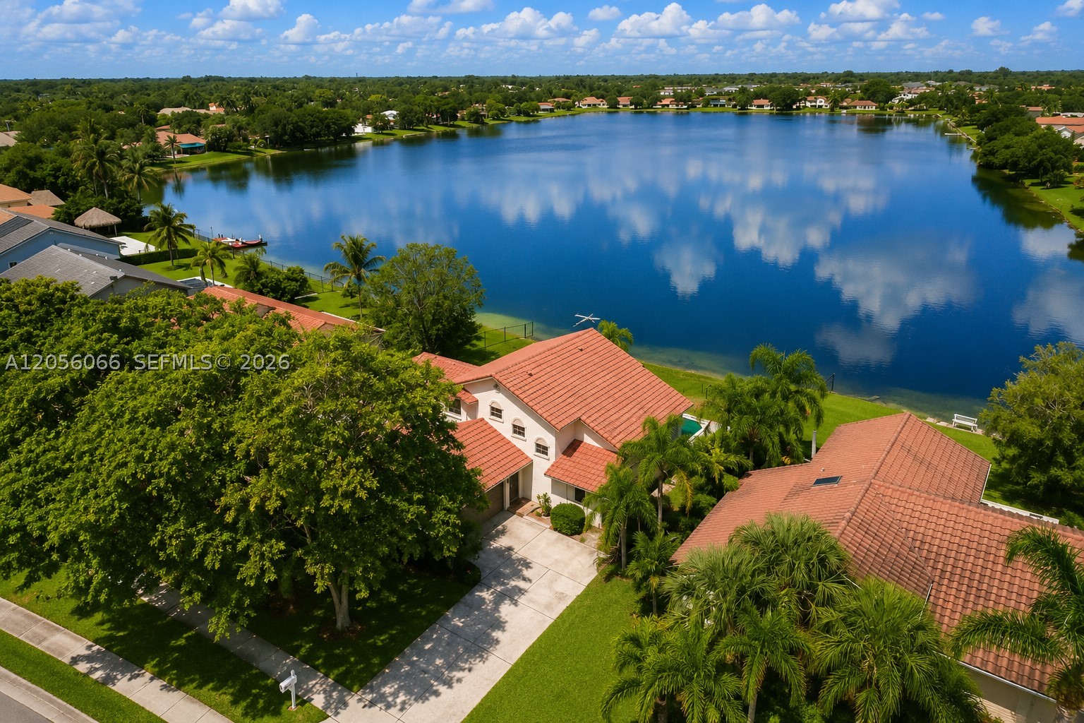 RIDGEVIEW LAKE ESTATES - Residential