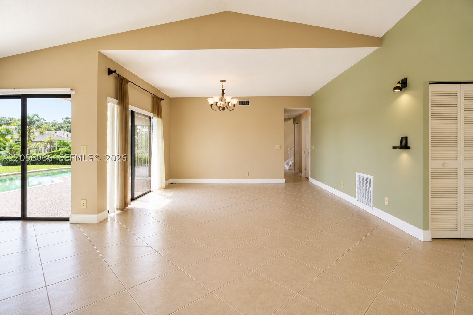 RIDGEVIEW LAKE ESTATES - Residential