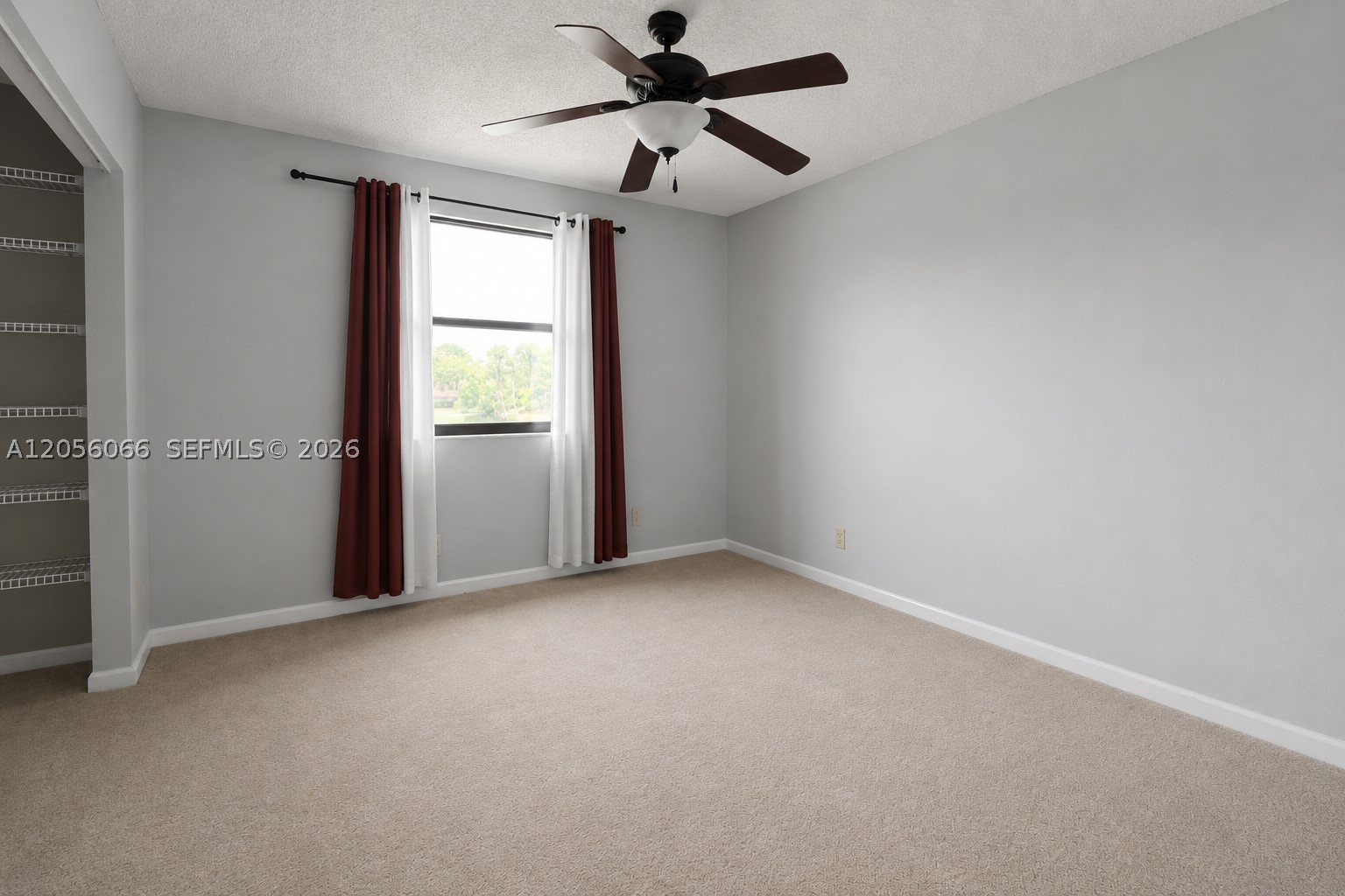 RIDGEVIEW LAKE ESTATES - Residential
