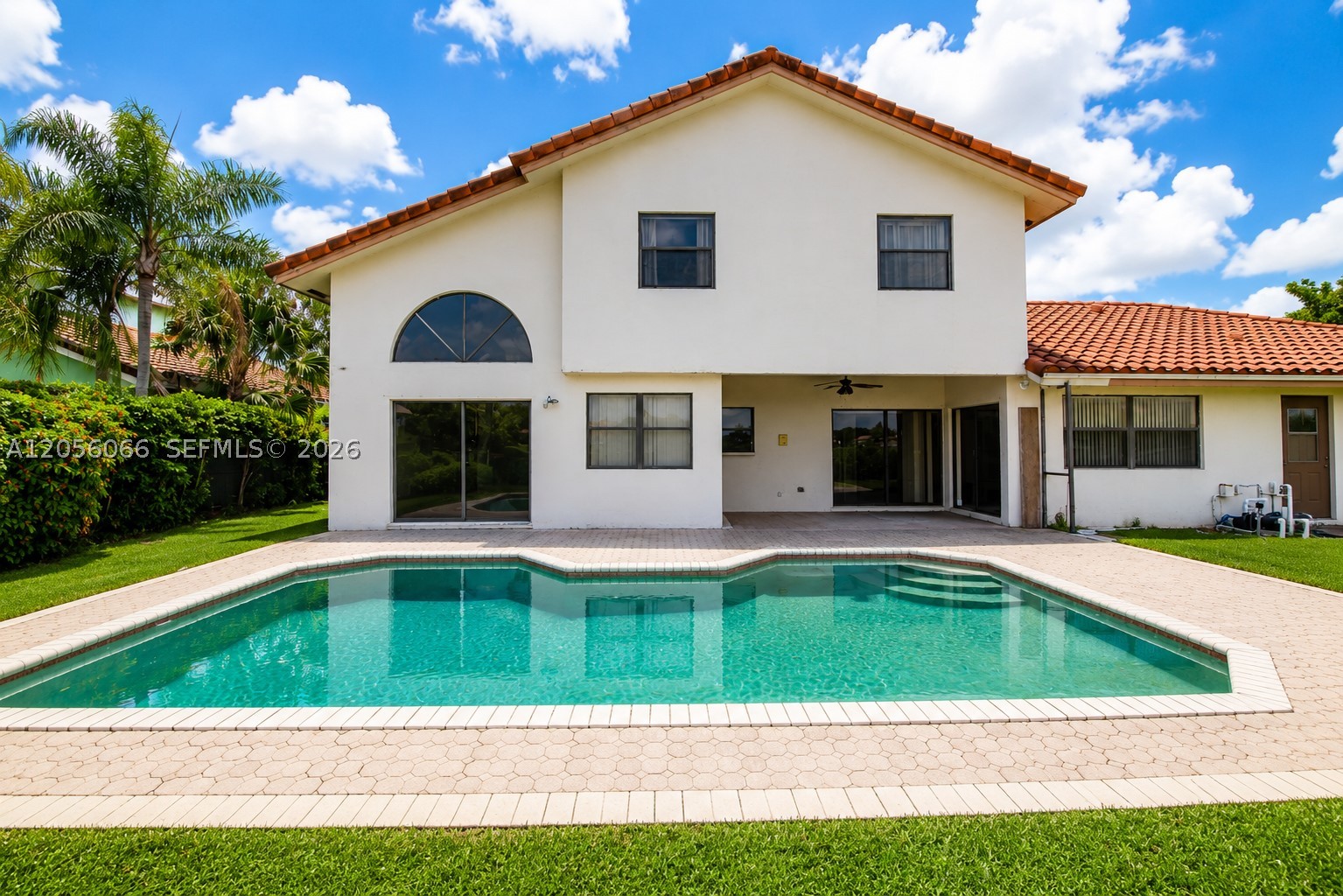 RIDGEVIEW LAKE ESTATES - Residential