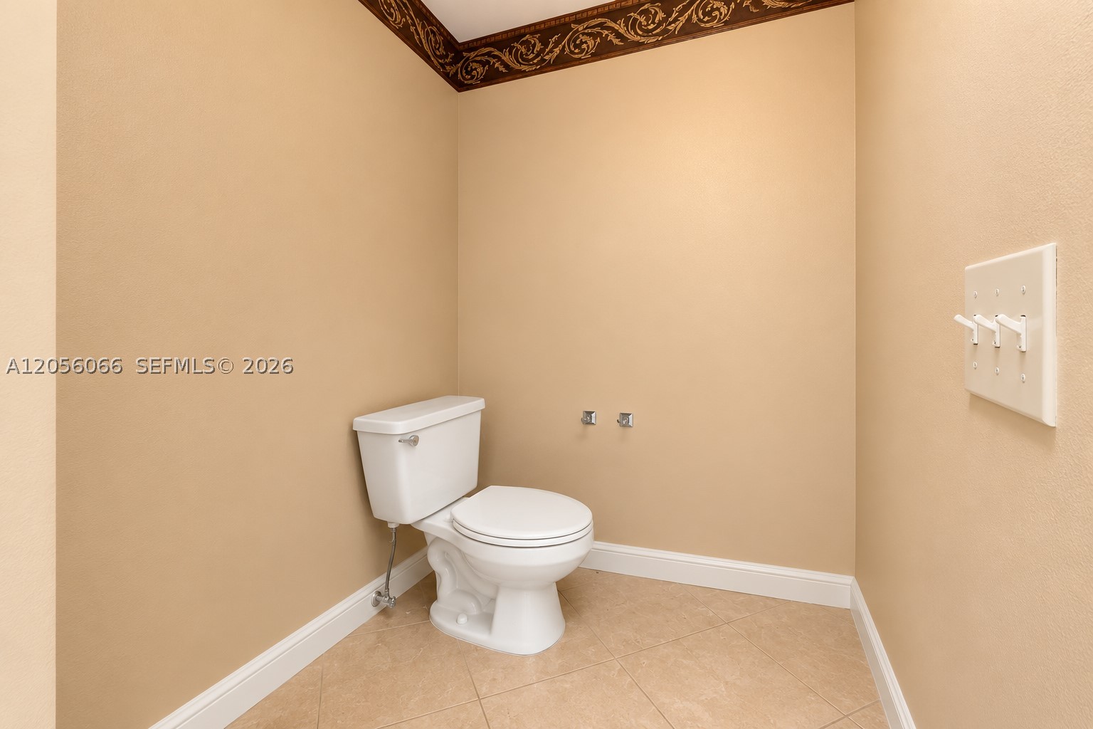 RIDGEVIEW LAKE ESTATES - Residential