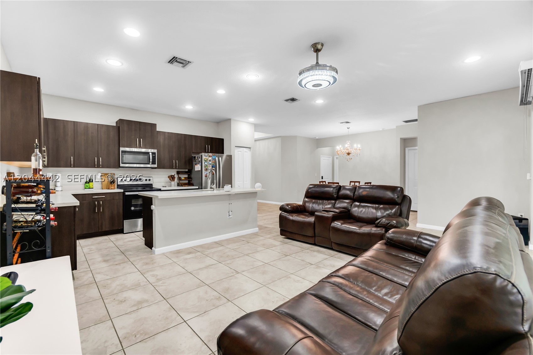 A H AT TURNPIKE SOUTH SEC - Residential