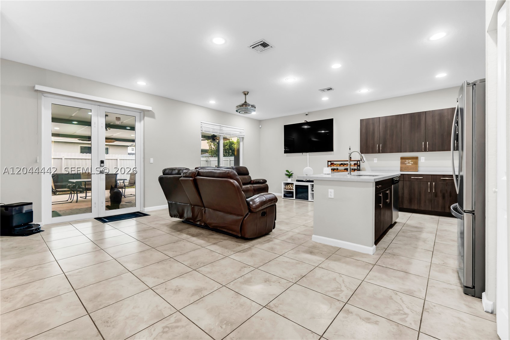 A H AT TURNPIKE SOUTH SEC - Residential