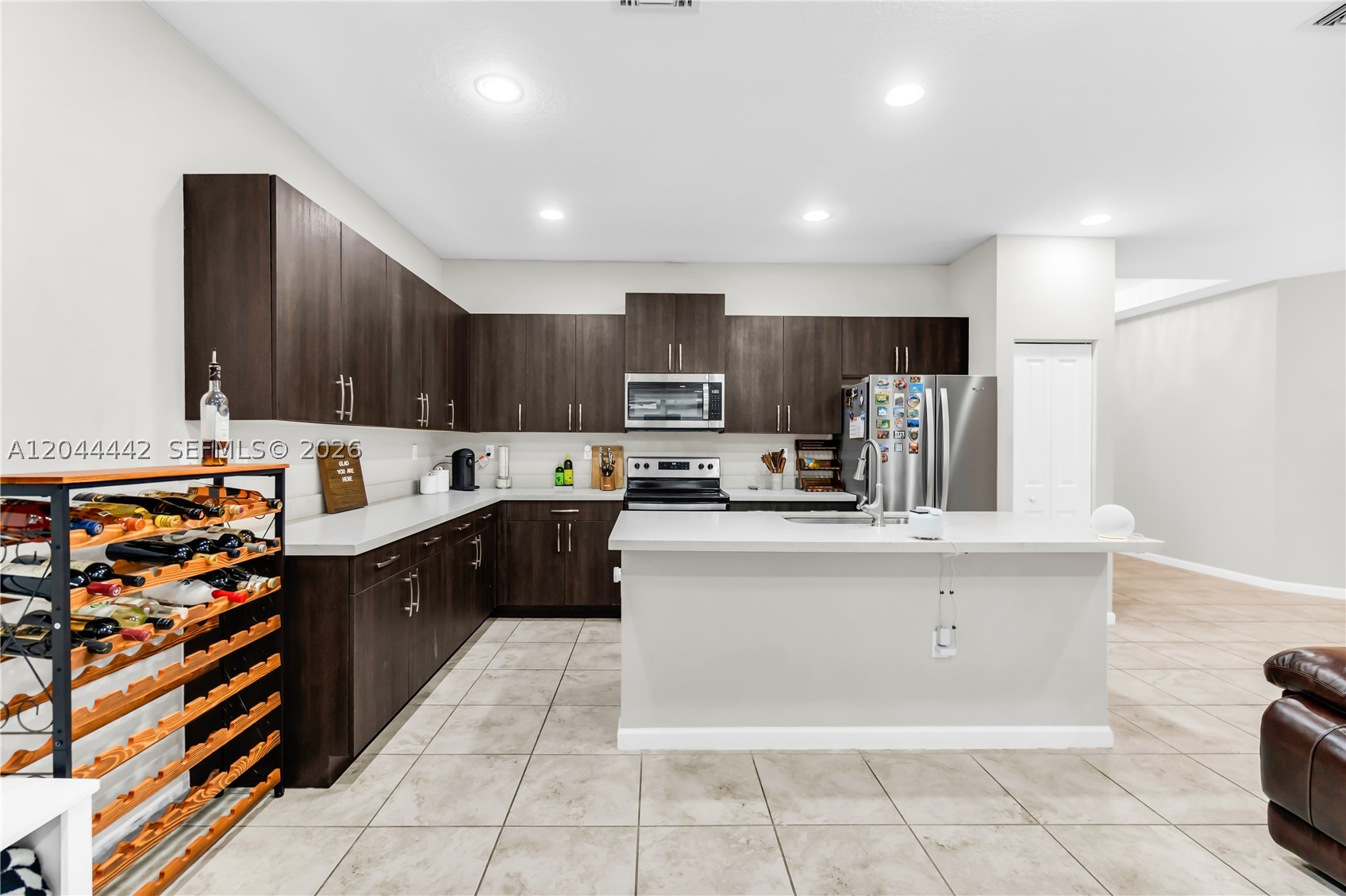 A H AT TURNPIKE SOUTH SEC - Residential