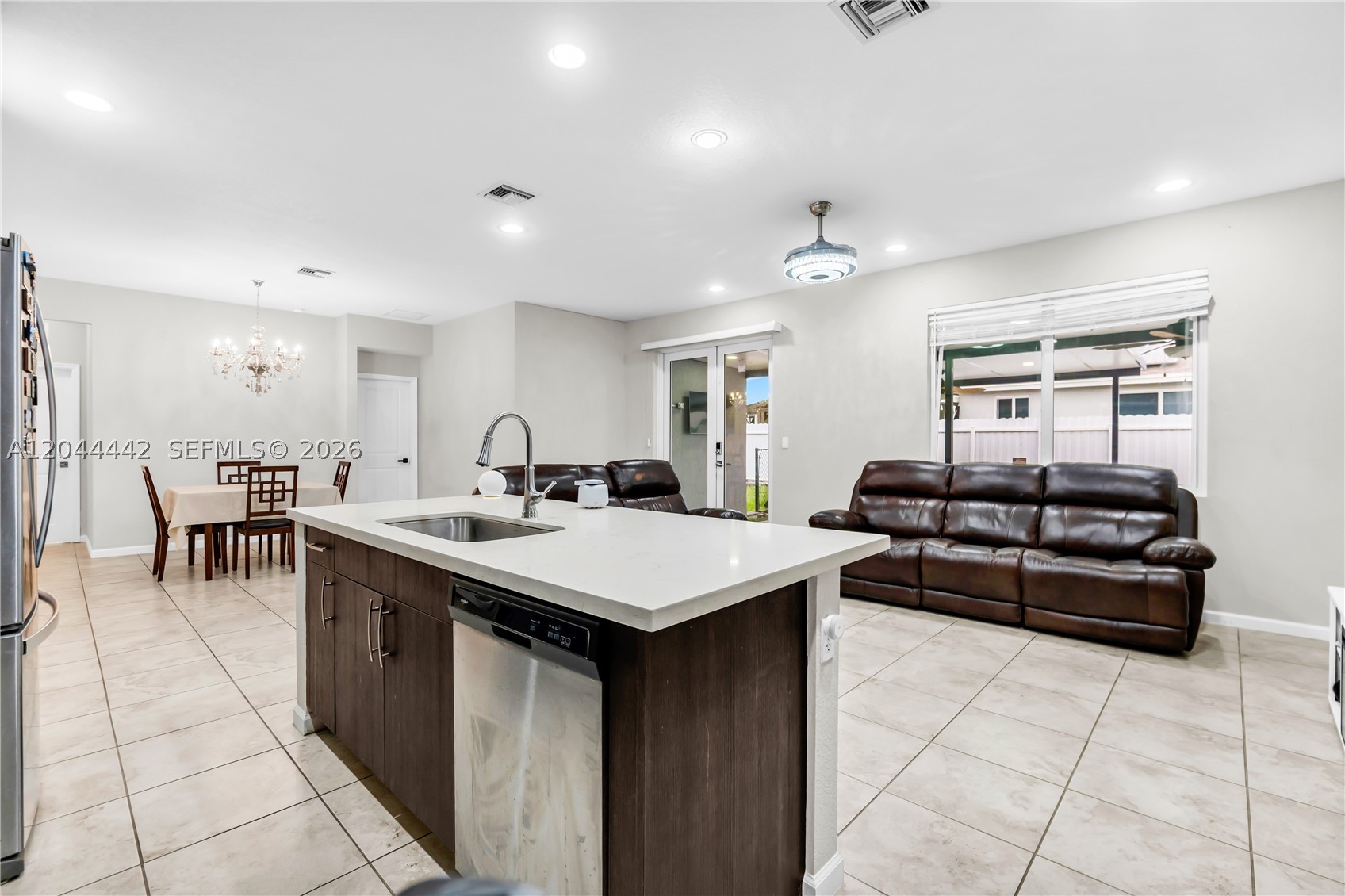A H AT TURNPIKE SOUTH SEC - Residential