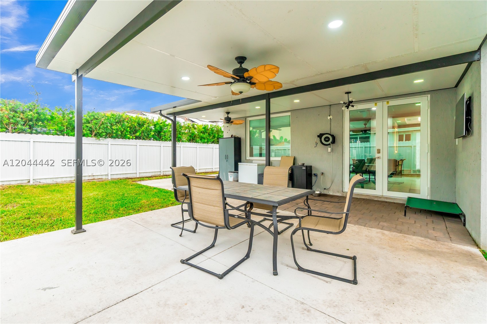 A H AT TURNPIKE SOUTH SEC - Residential