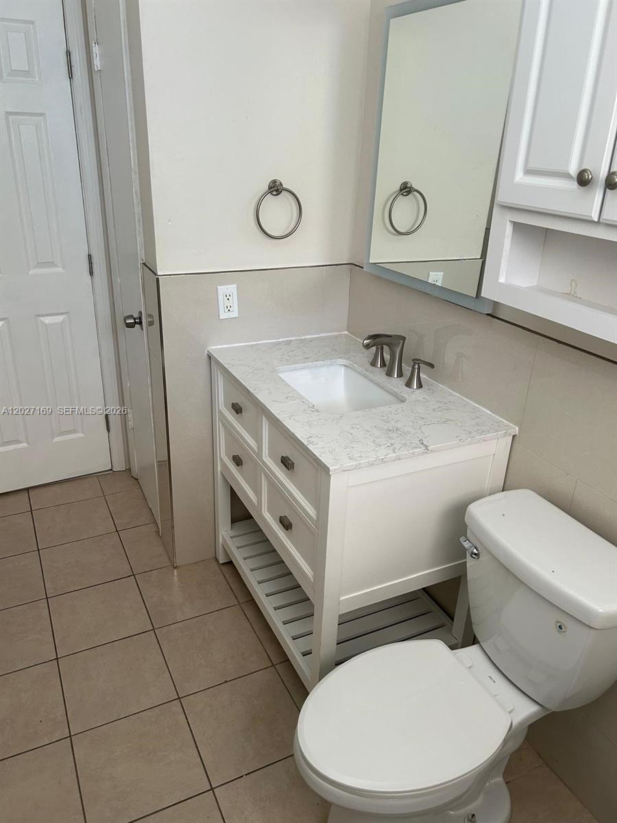 EVERGLADES SUGAR & LAND C - Residential Lease