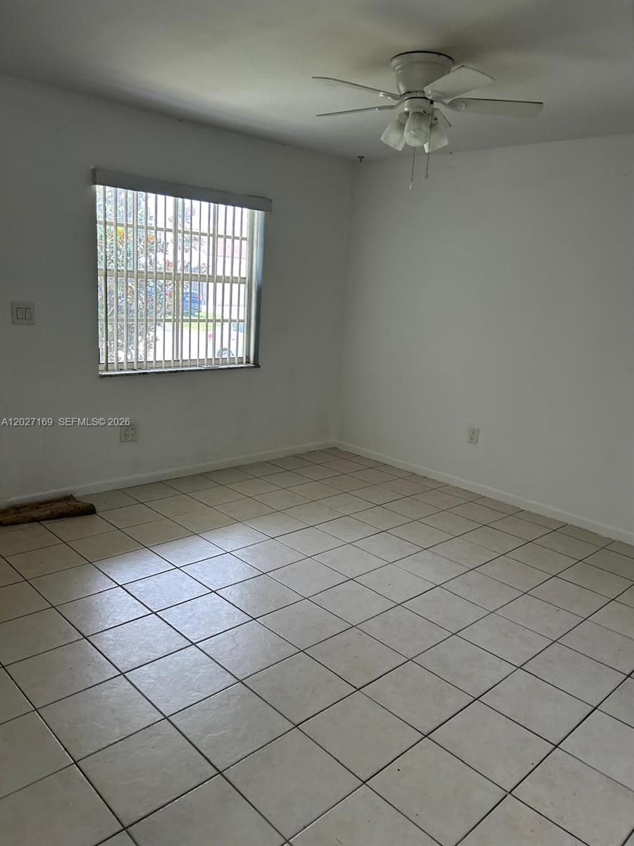 EVERGLADES SUGAR & LAND C - Residential Lease