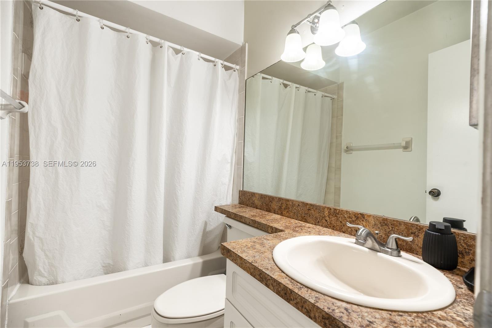 J R CONDO - Residential