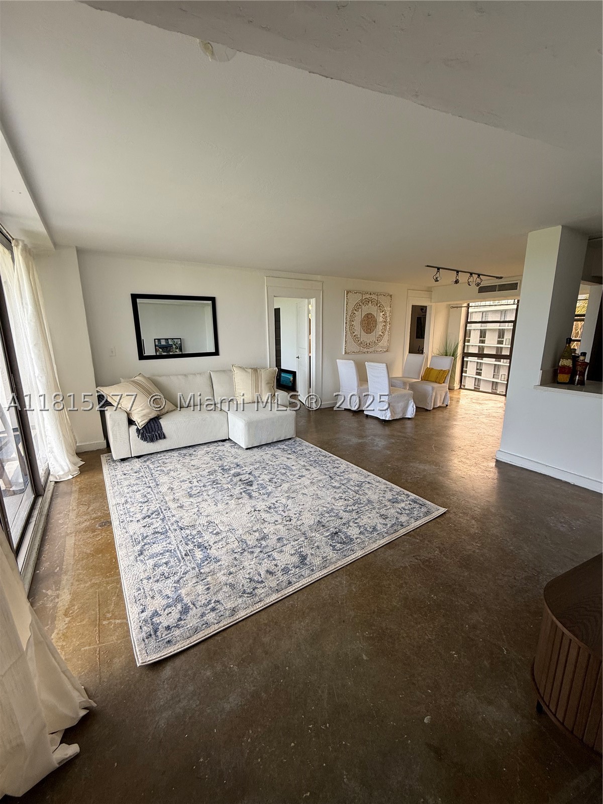 THE FLATS AT MORNINGSIDE - Residential