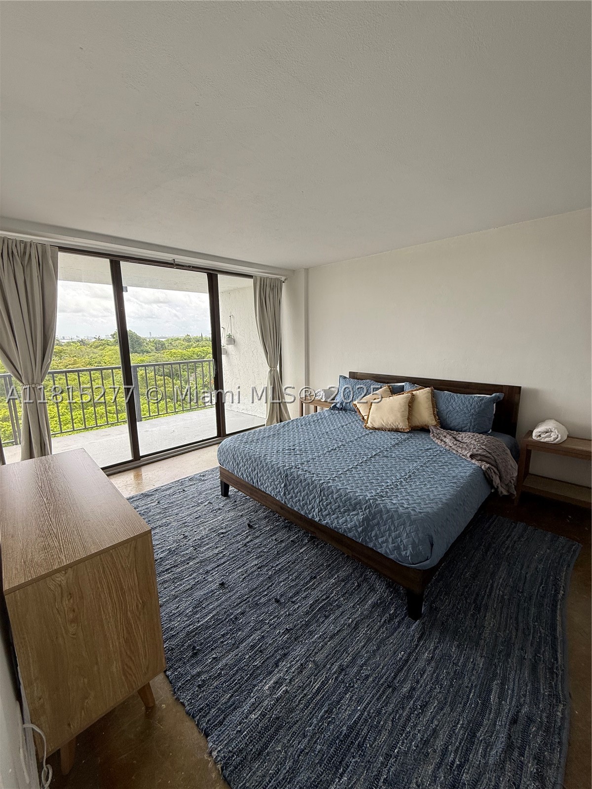 THE FLATS AT MORNINGSIDE - Residential