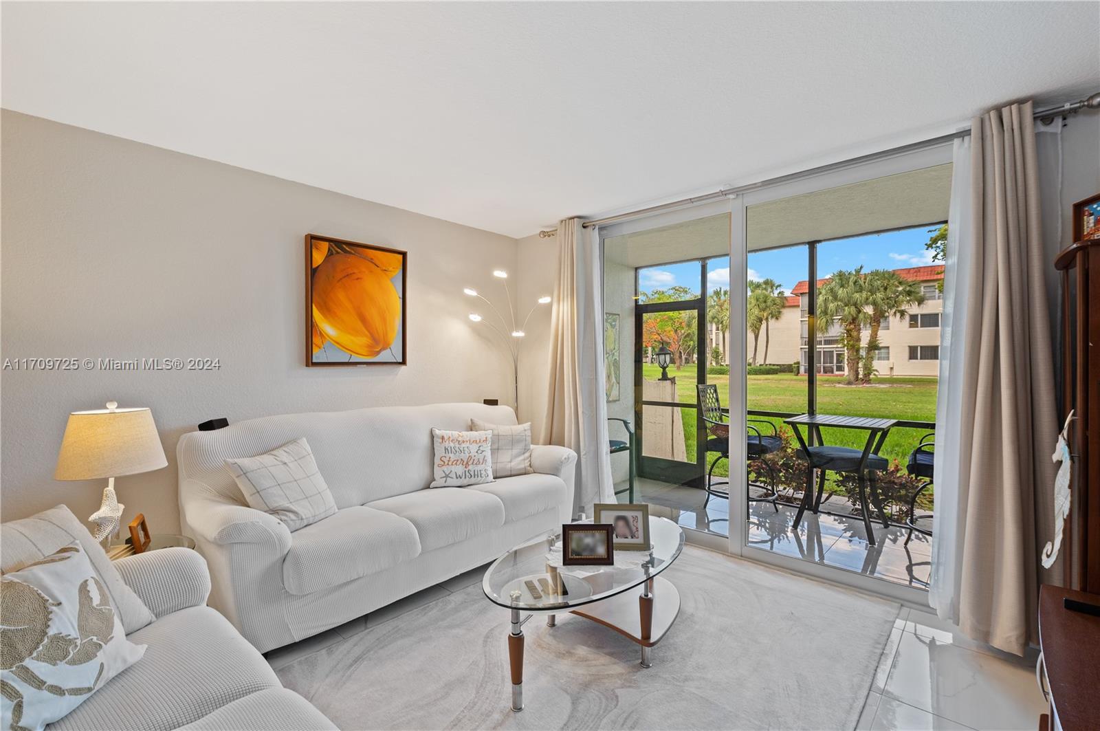 HOLLYBROOK GOLF AND - Residential