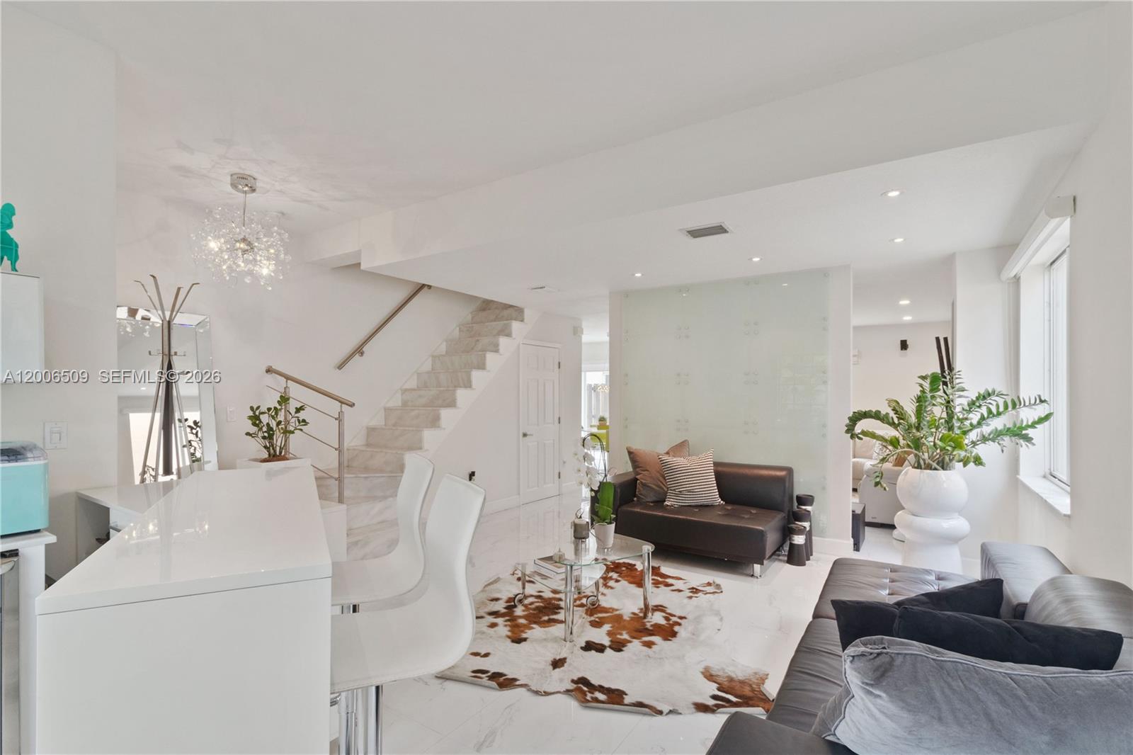 DORAL RESERVE - Residential