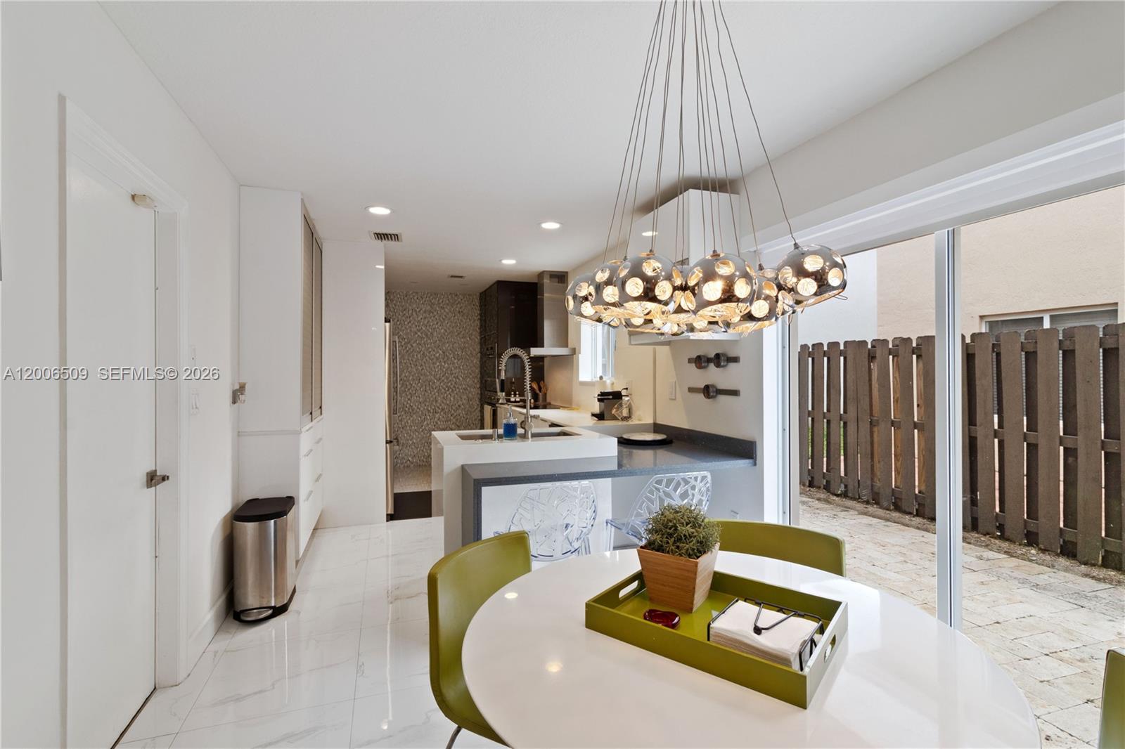 DORAL RESERVE - Residential
