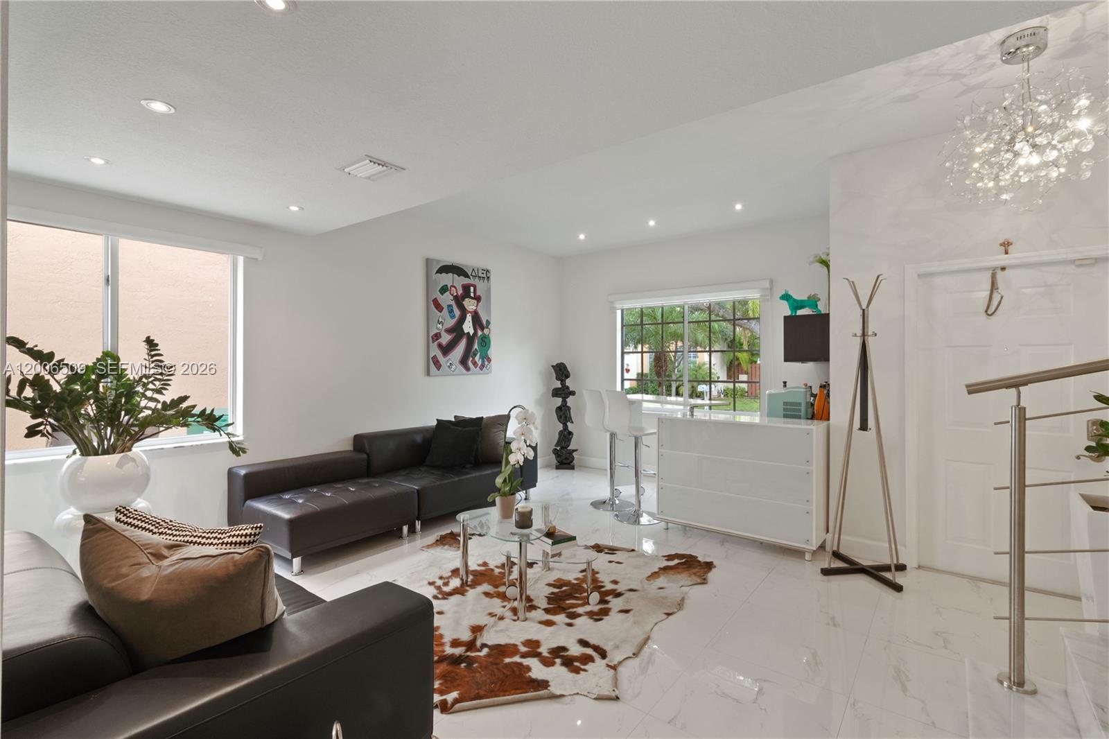 DORAL RESERVE - Residential