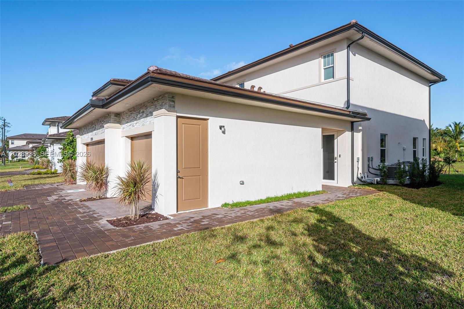 RESERVE AT DAVIE - Residential
