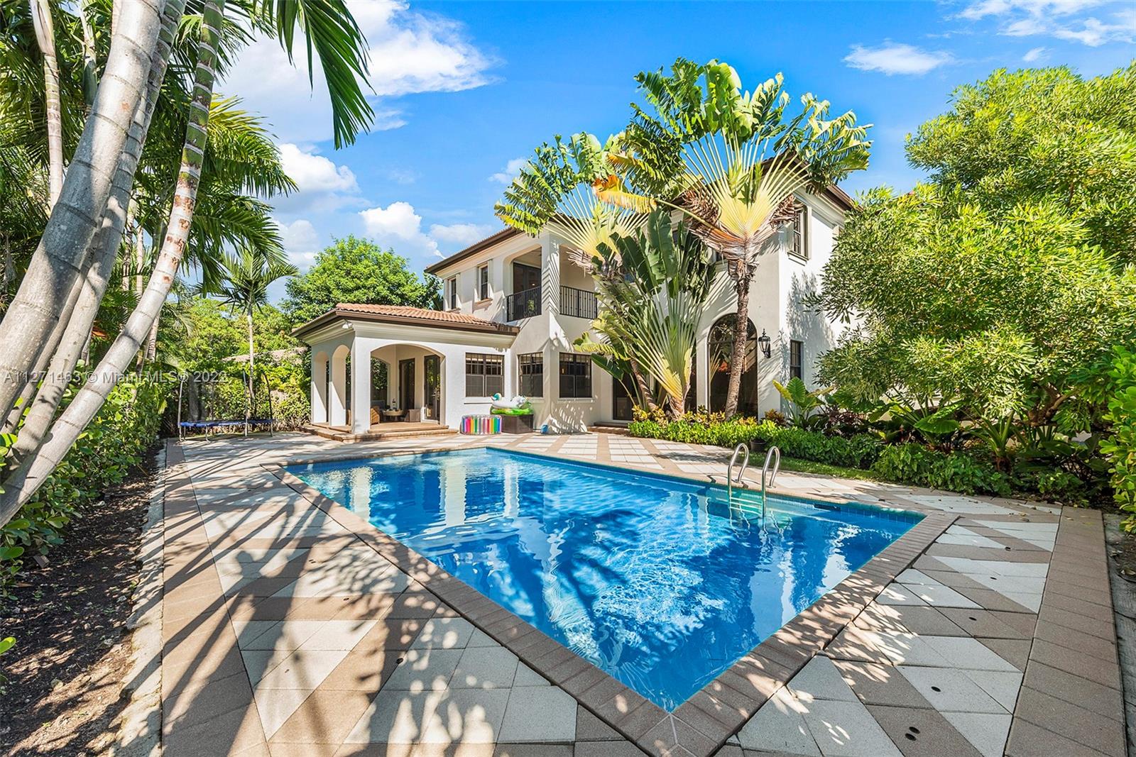 BAY HARBOR ISLAND - Residential