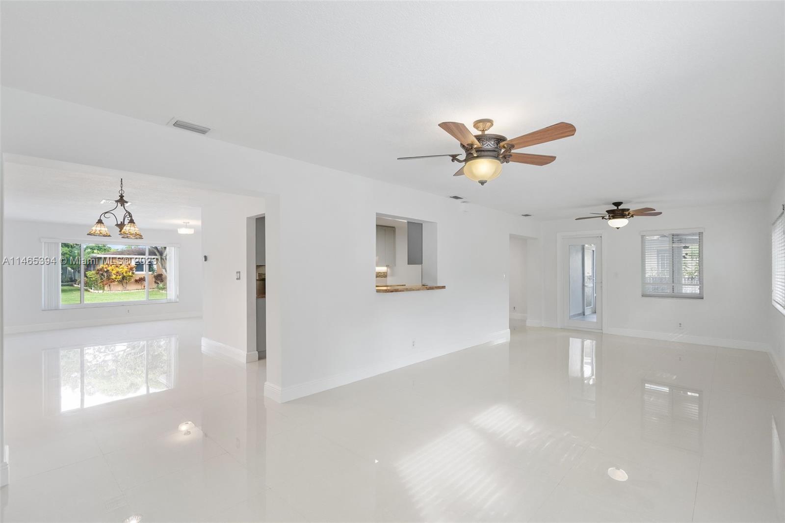 MAINLANDS OF TAMARAC LAKE - Residential Lease