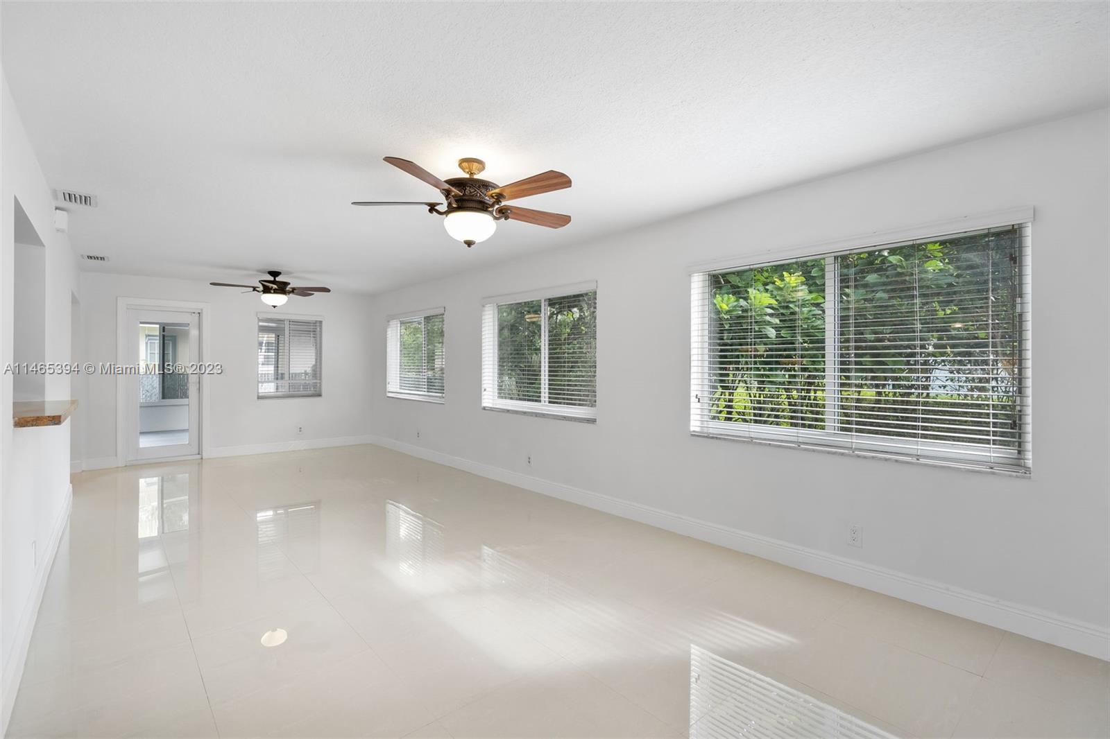 MAINLANDS OF TAMARAC LAKE - Residential Lease