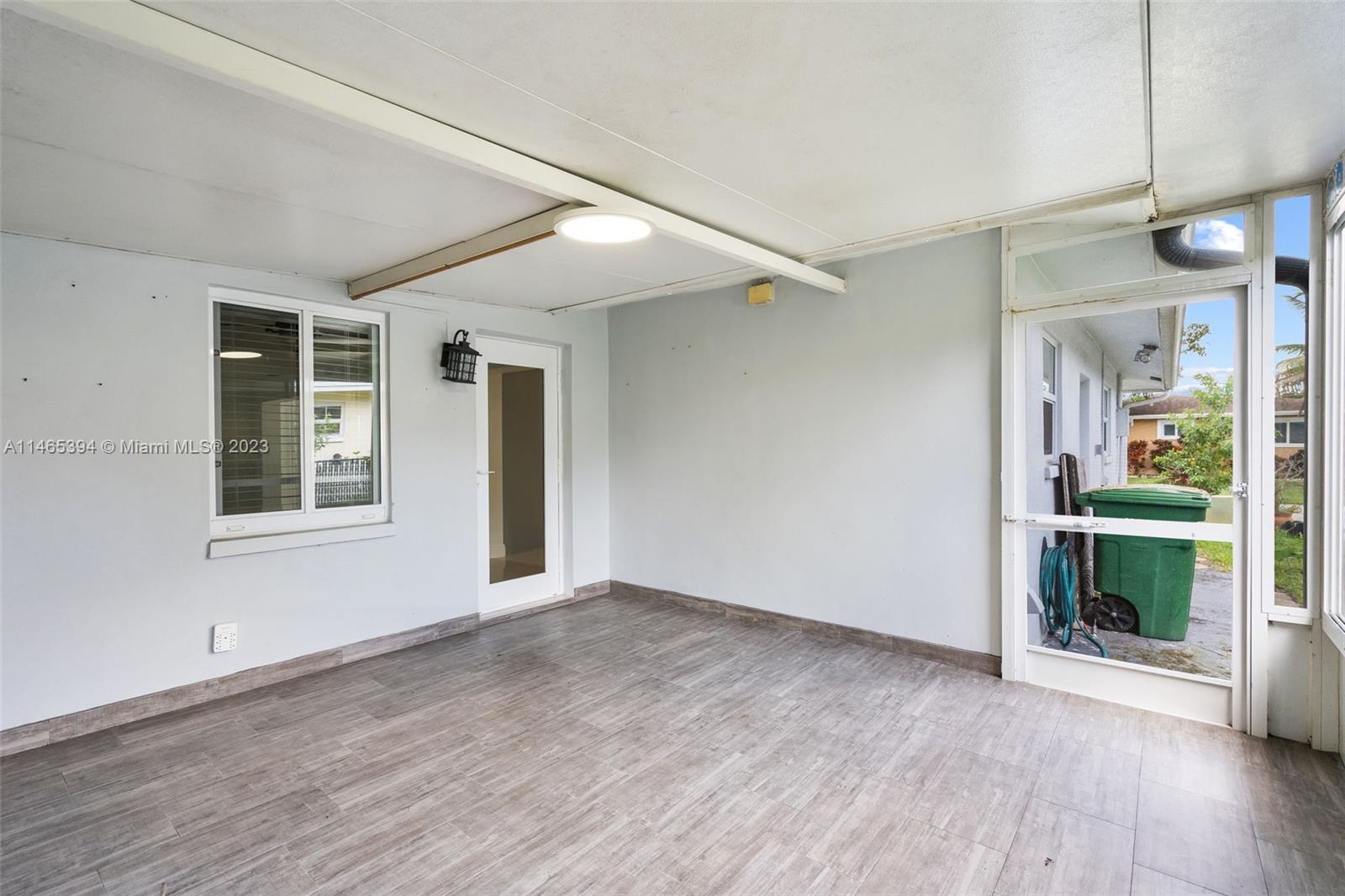 MAINLANDS OF TAMARAC LAKE - Residential Lease