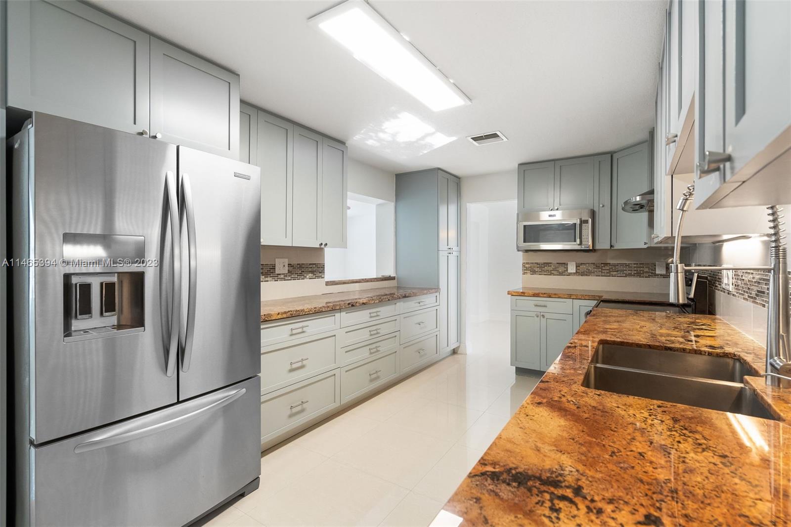 MAINLANDS OF TAMARAC LAKE - Residential Lease