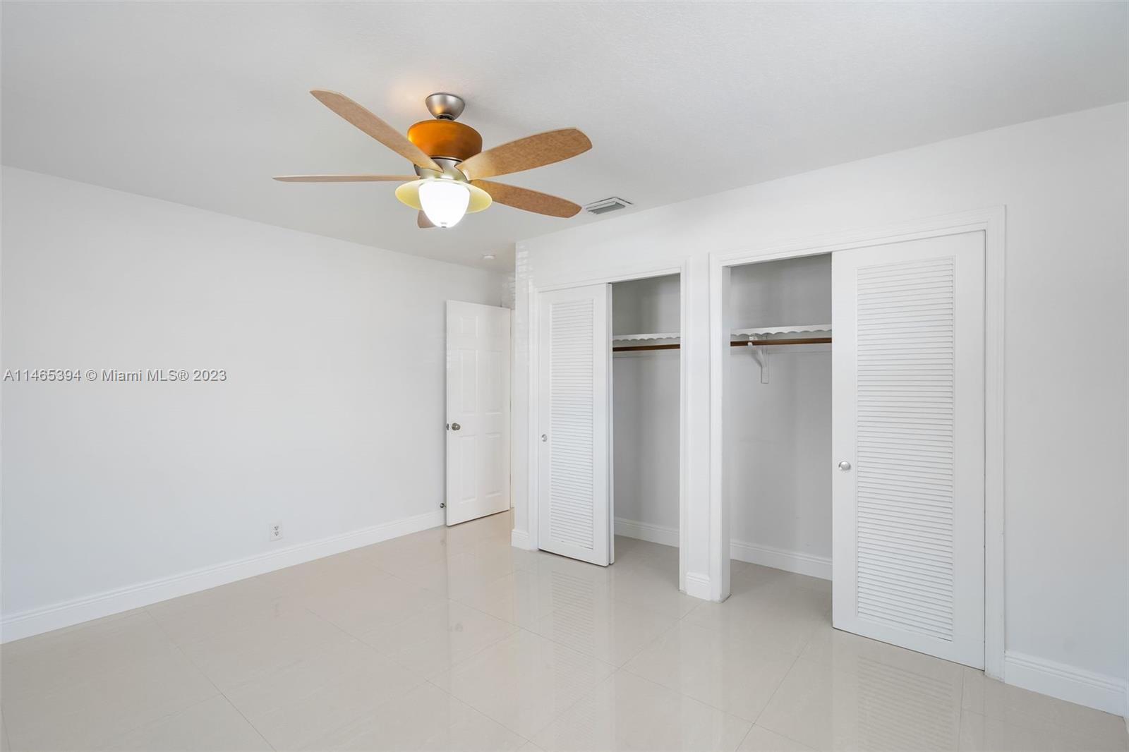 MAINLANDS OF TAMARAC LAKE - Residential Lease