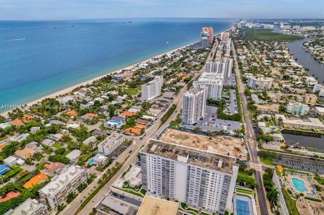 OAKLAND PARK - Residential Income